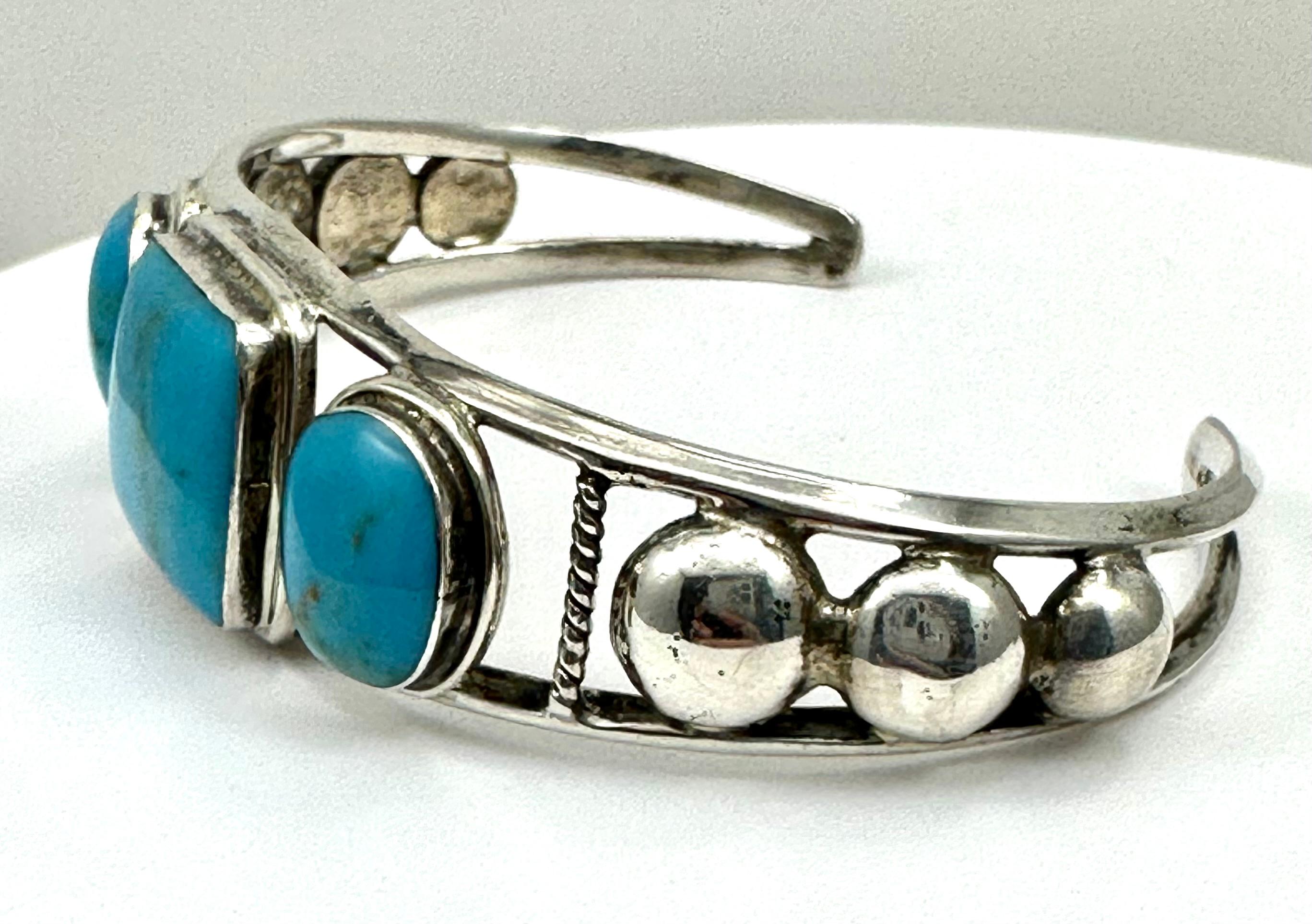 Women's Sterling Silver .925  Kingman Turquoise Navajo Cuff Bracelet