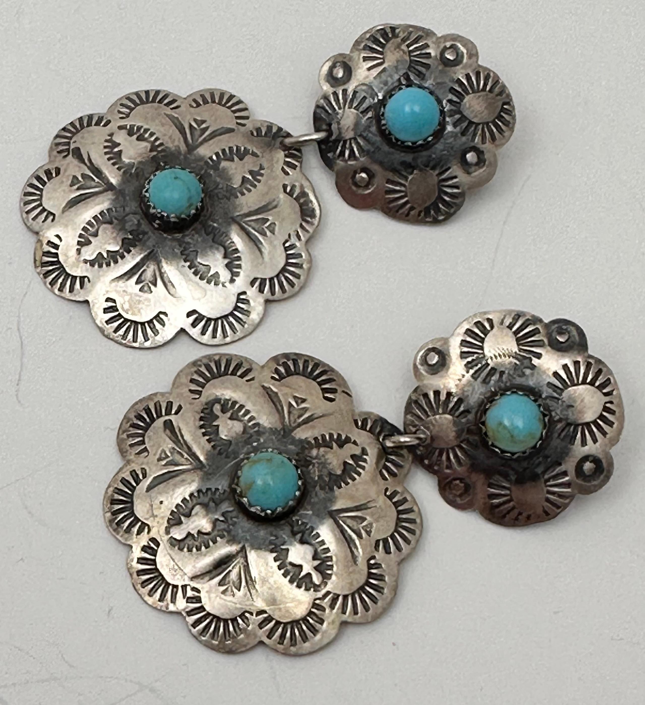Boucles d'oreilles en argent sterling .925 Turquoise Navajo by Tim Yazzie Concho 3/4 x 2 1/4 en vente 1
