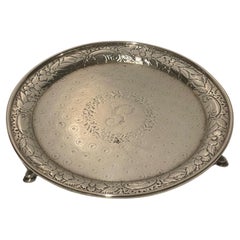 Sterling Silber A. E. Wagner Repousse Salver, 19. Jahrhundert