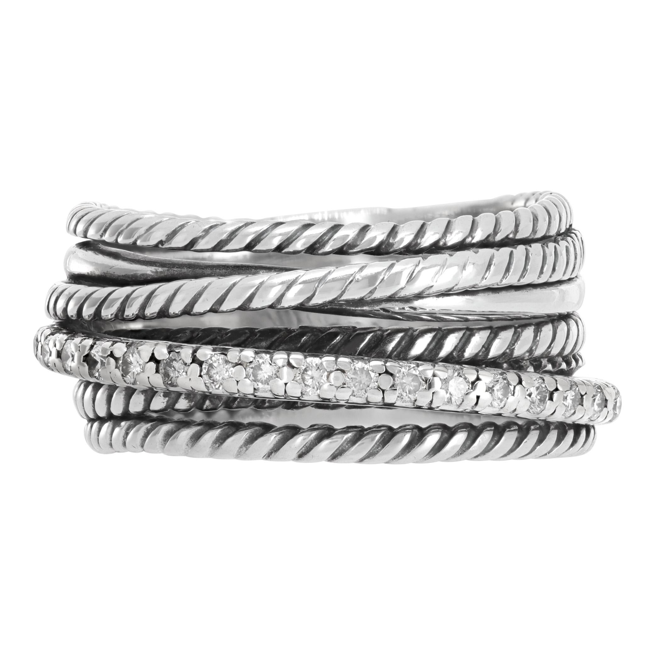 David Yurman Crossover ring in sterling silver and 14k with diamonds. Size 7.5.

This David Yurman ring is currently size 7.5 and some items can be sized up or down, please ask! It weighs 5 pennyweights and is Sterling Silver.
