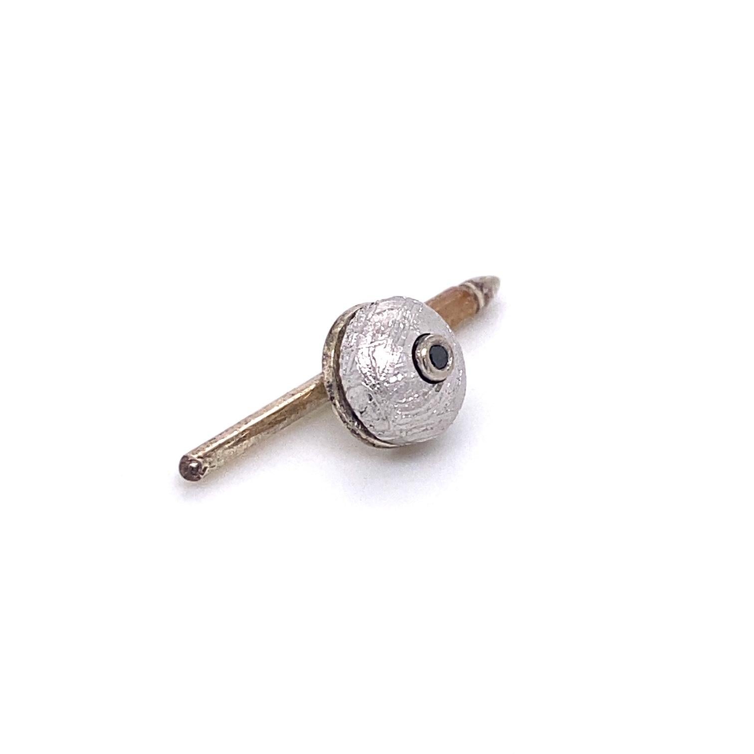 Set aus Meteorit-Hemd-Ohrsteckern aus Sterlingsilber und 18 Karat Gold mit schwarzen Diamanten (Zeitgenössisch) im Angebot