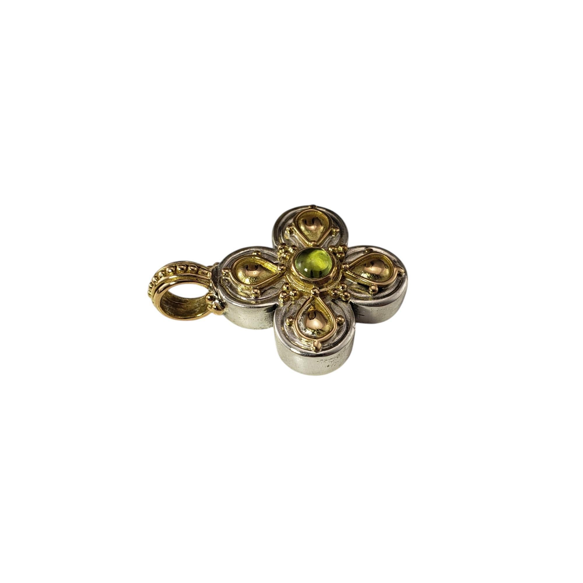 Colgante de cruz griega de plata de ley y oro amarillo de 18 quilates #20585 en Bueno estado para la venta en Washington Depot, CT