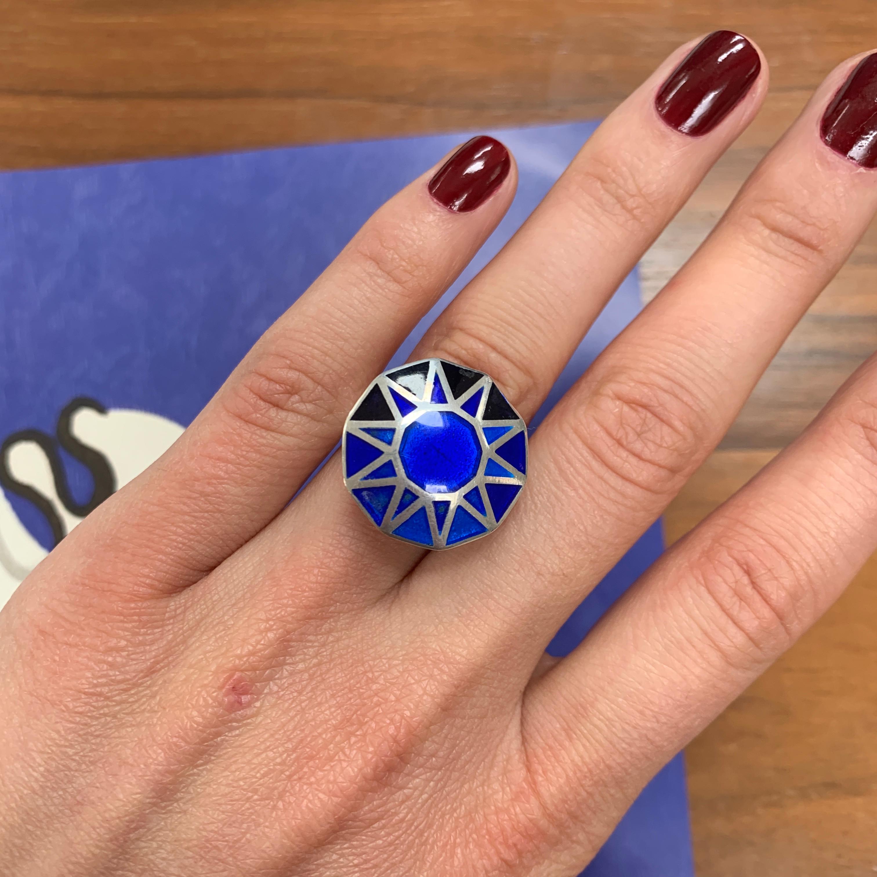 Sterling Silver and Blue Enamel Cocktail Ring For Sale 3