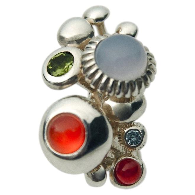 Plata de ley y calcedonia, anillo «Shimeji» de Nathalie Edenburg