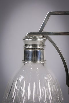 Ensemble de deux bouteilles de Tantale en argent sterling et cristal:: 20ème siècle