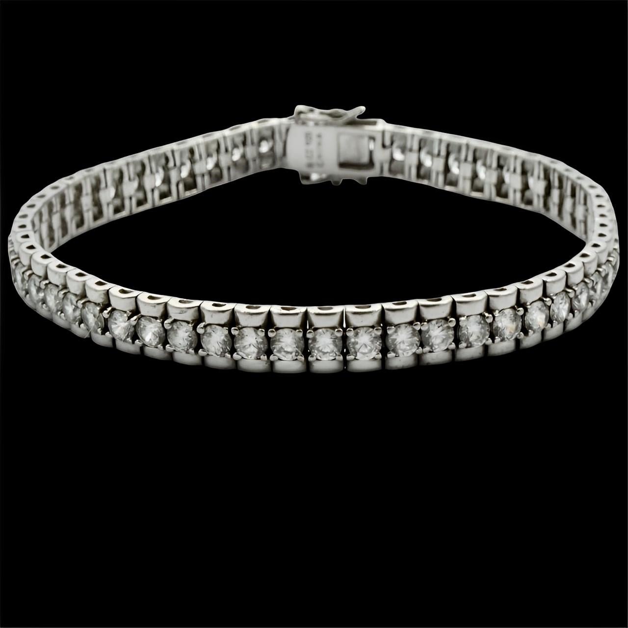 Sterling Silver and Cubic Zirconia Link Bracelet circa 1980s For Sale 6