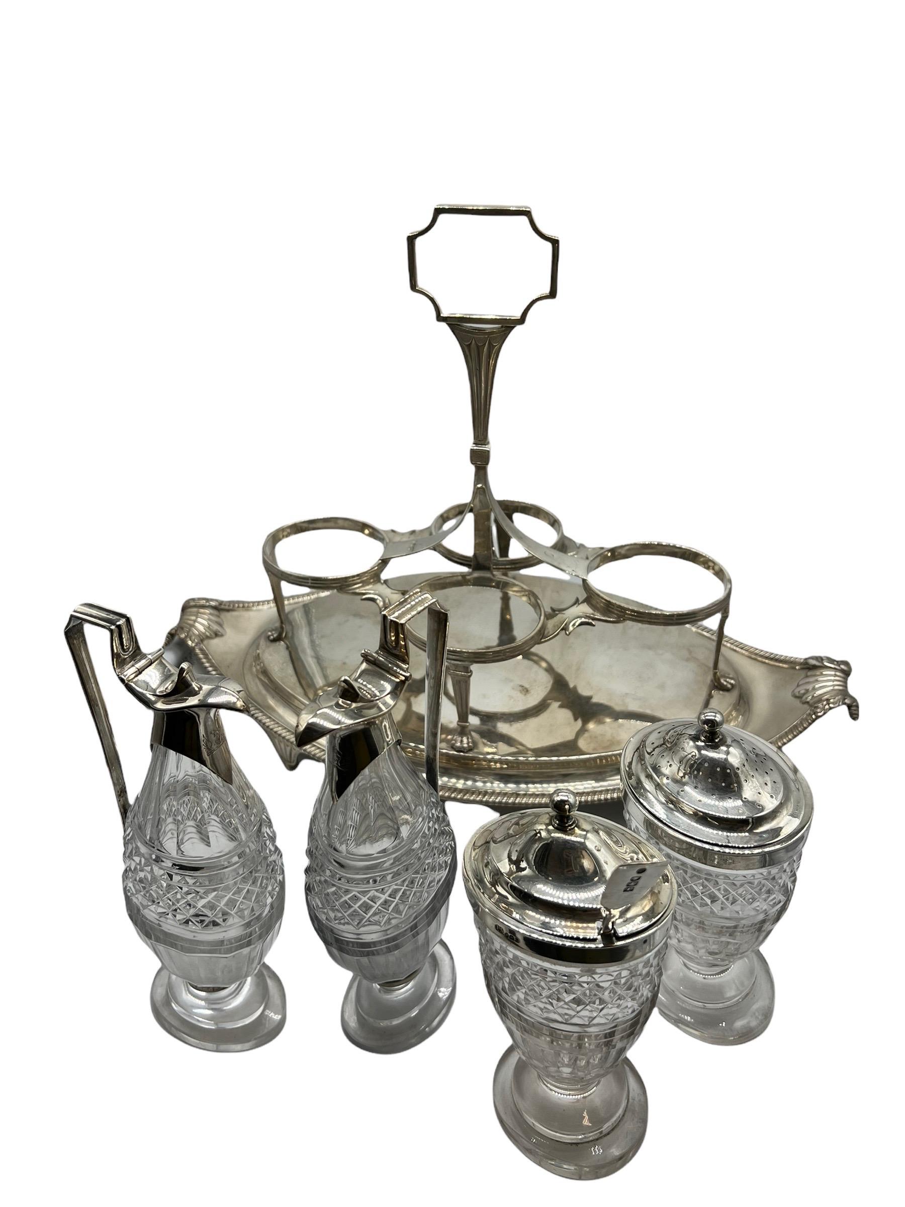 Ensemble de burettes en argent sterling et verre taillé de Paul Storr, début des années 1800 en vente 10