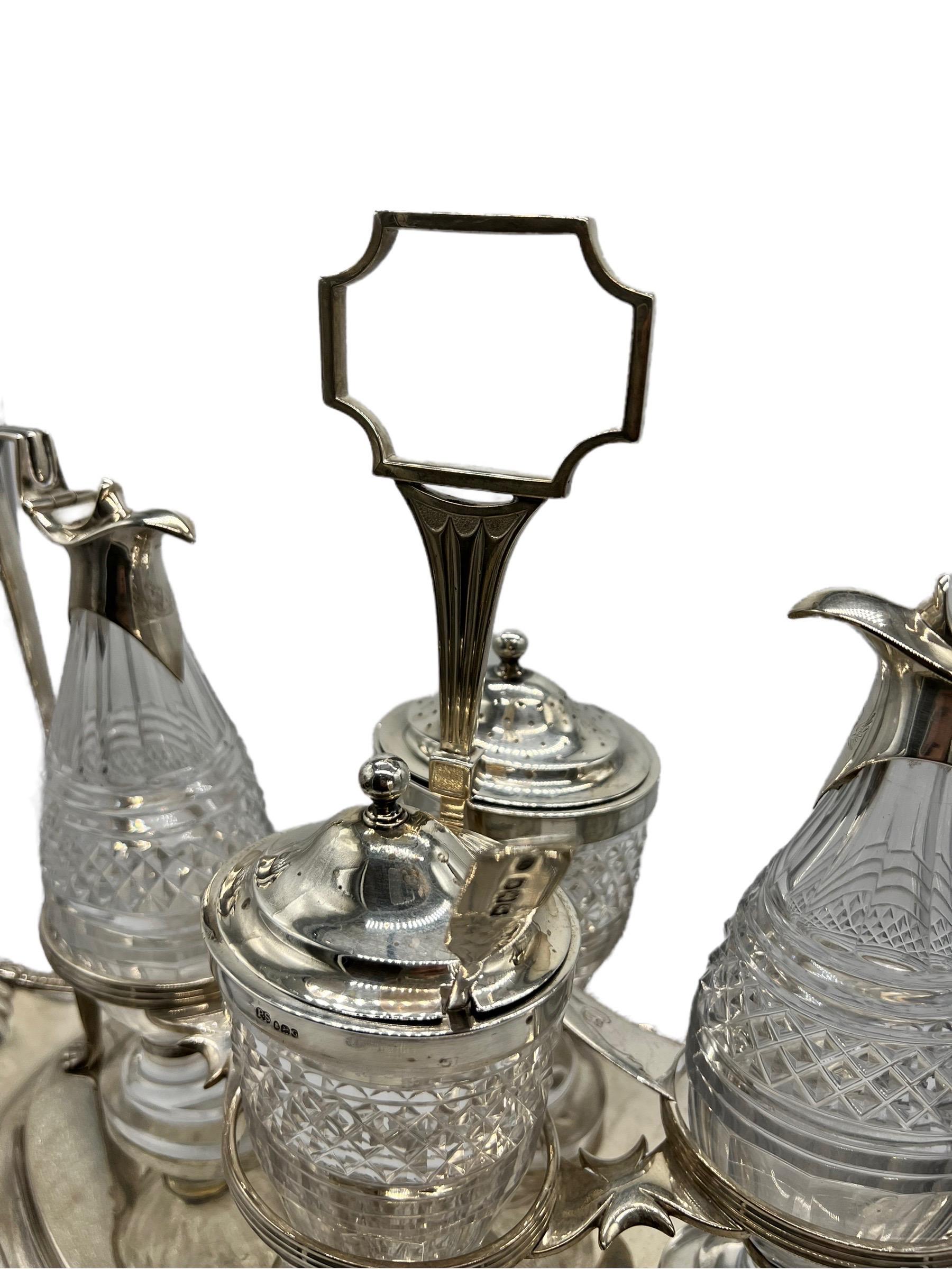 Ensemble de burettes en argent sterling et verre taillé de Paul Storr, début des années 1800 en vente 1