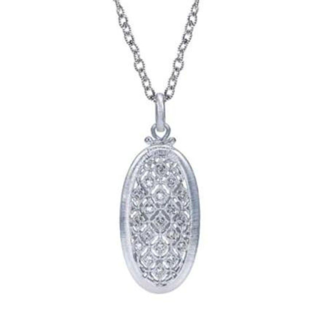 Sterling Silver and Diamonds Oval Filigree Pendant In New Condition For Sale In Stamford, CT