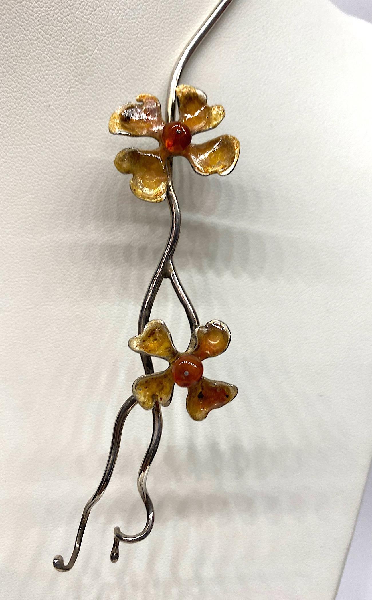 Halskette aus Sterlingsilber und Emaille mit Blumen aus Hundeholz 6
