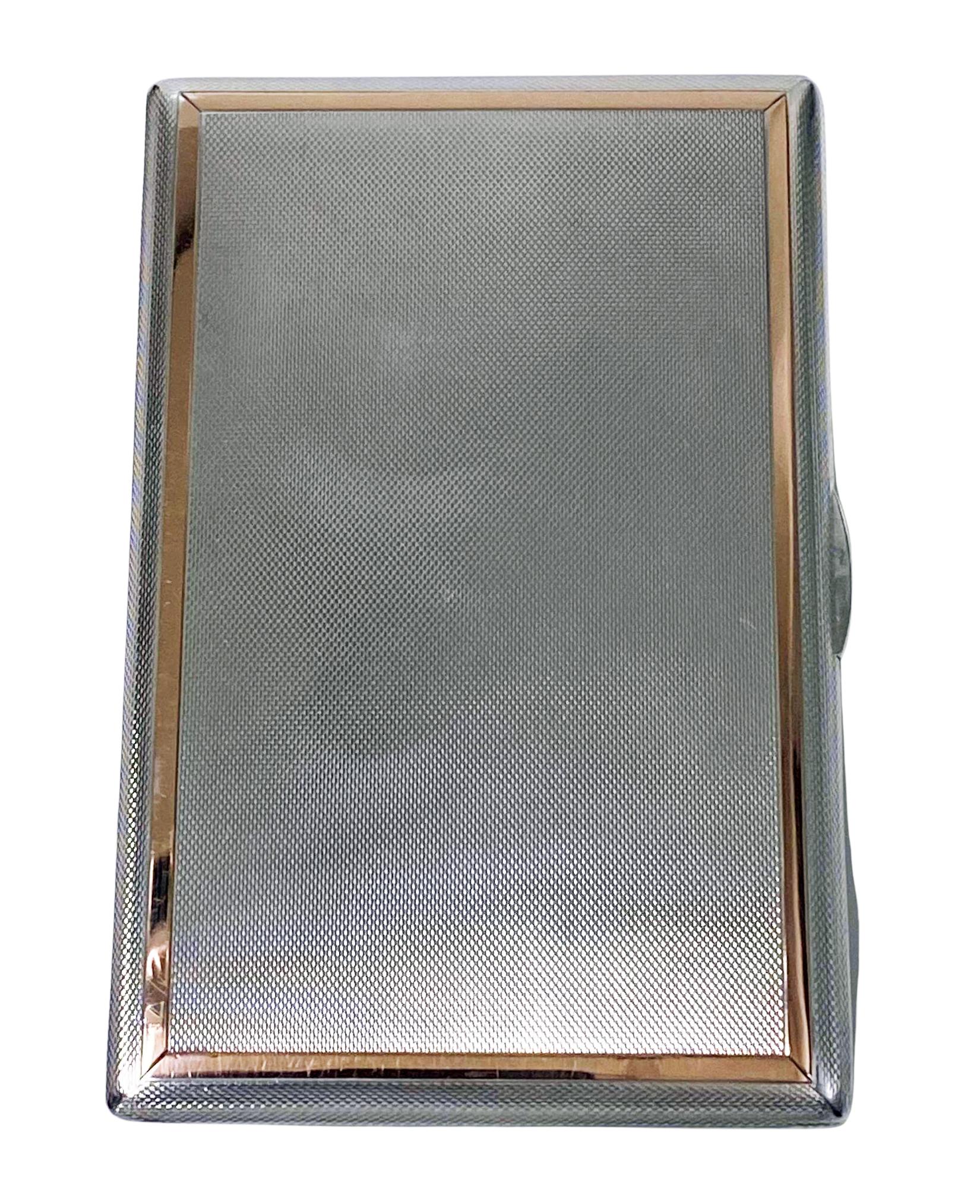 Sterling Silver and Gold Cigarette or Card Case London 1960 Padget & Braham In Good Condition For Sale In Toronto, ON