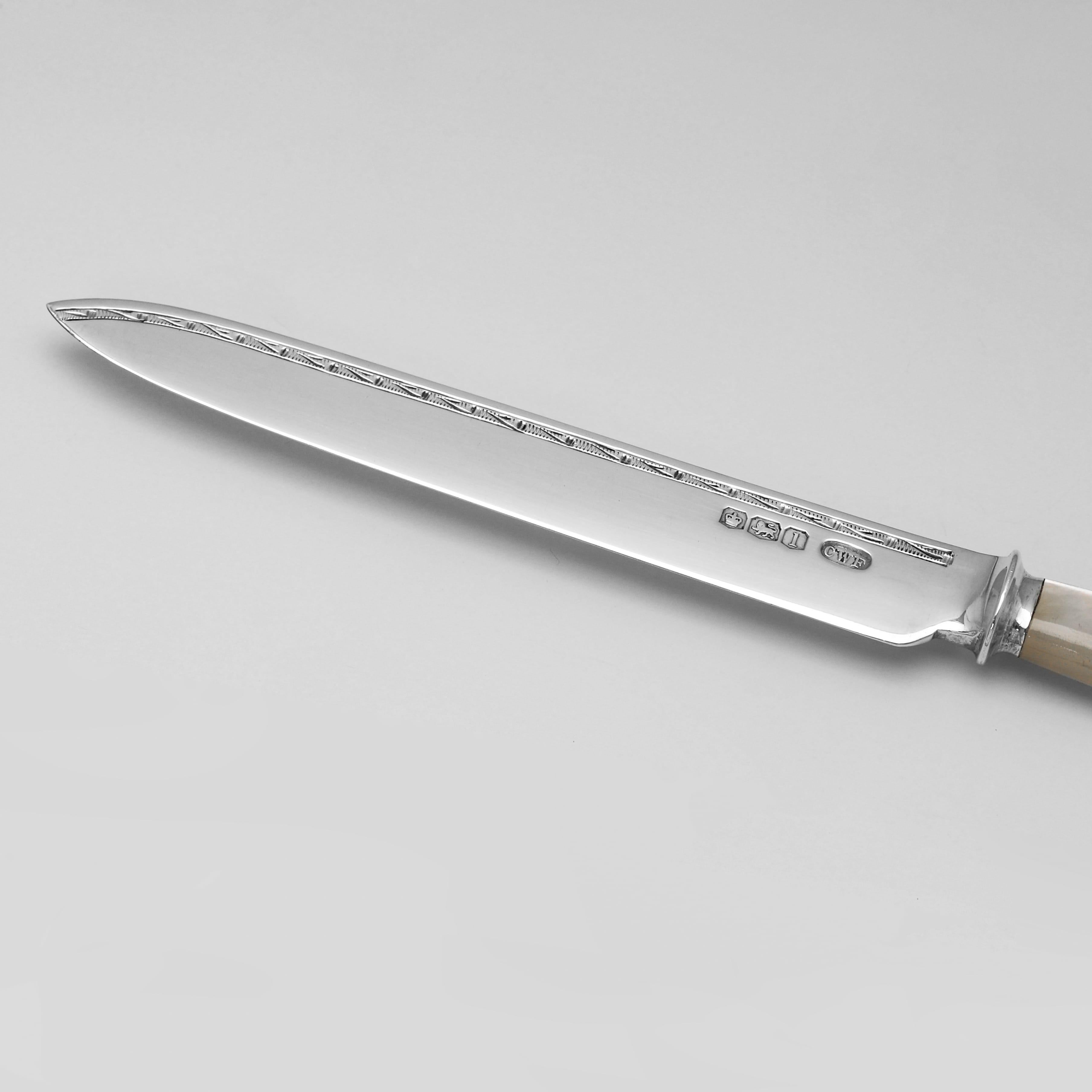 Dessertbesteck aus Sterlingsilber und Perlmutt für 12 Personen aus dem Jahr 1928 im Angebot 1