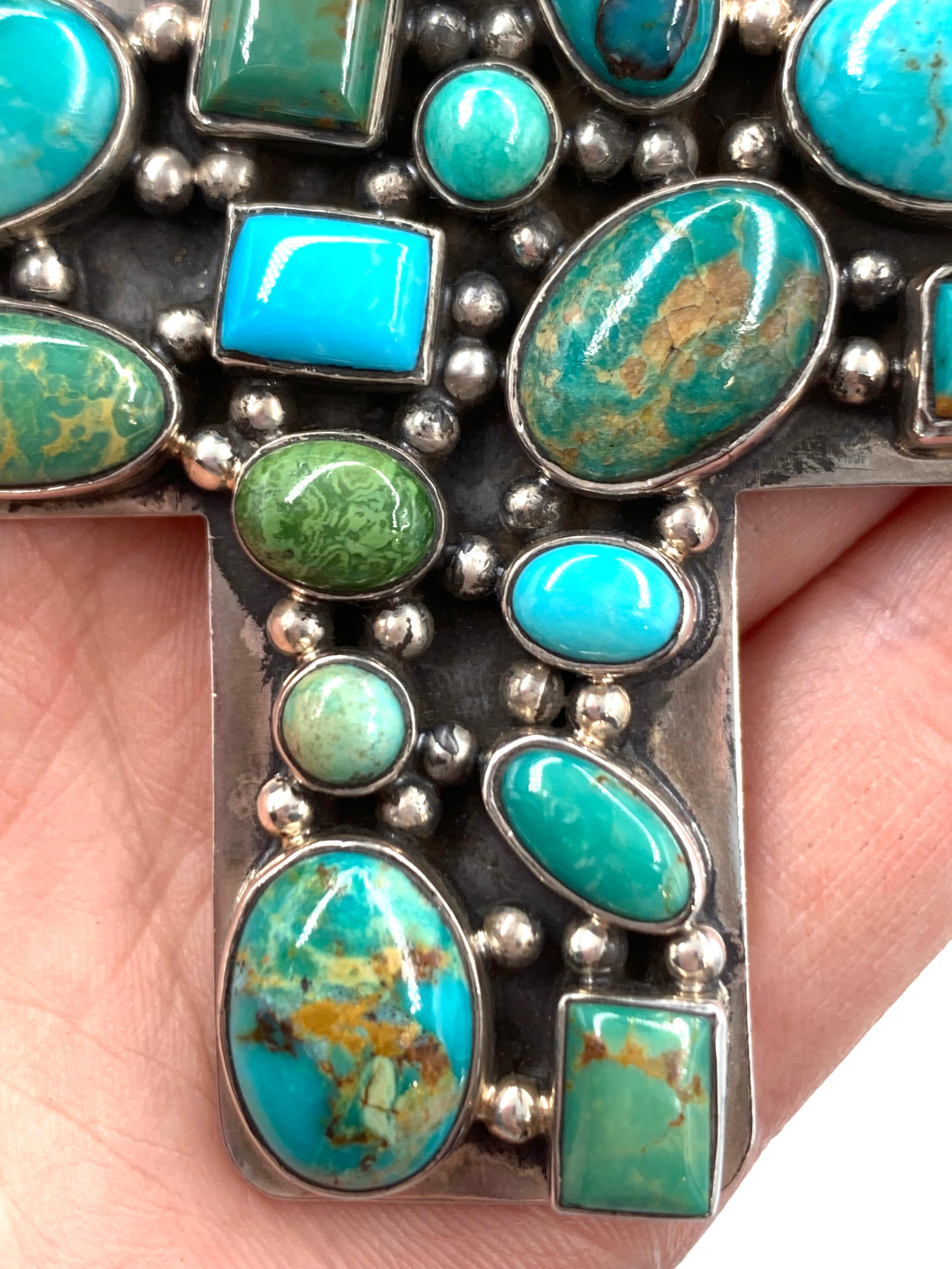 Pendentif croix en argent et turquoise par Dan Dodson en vente 8