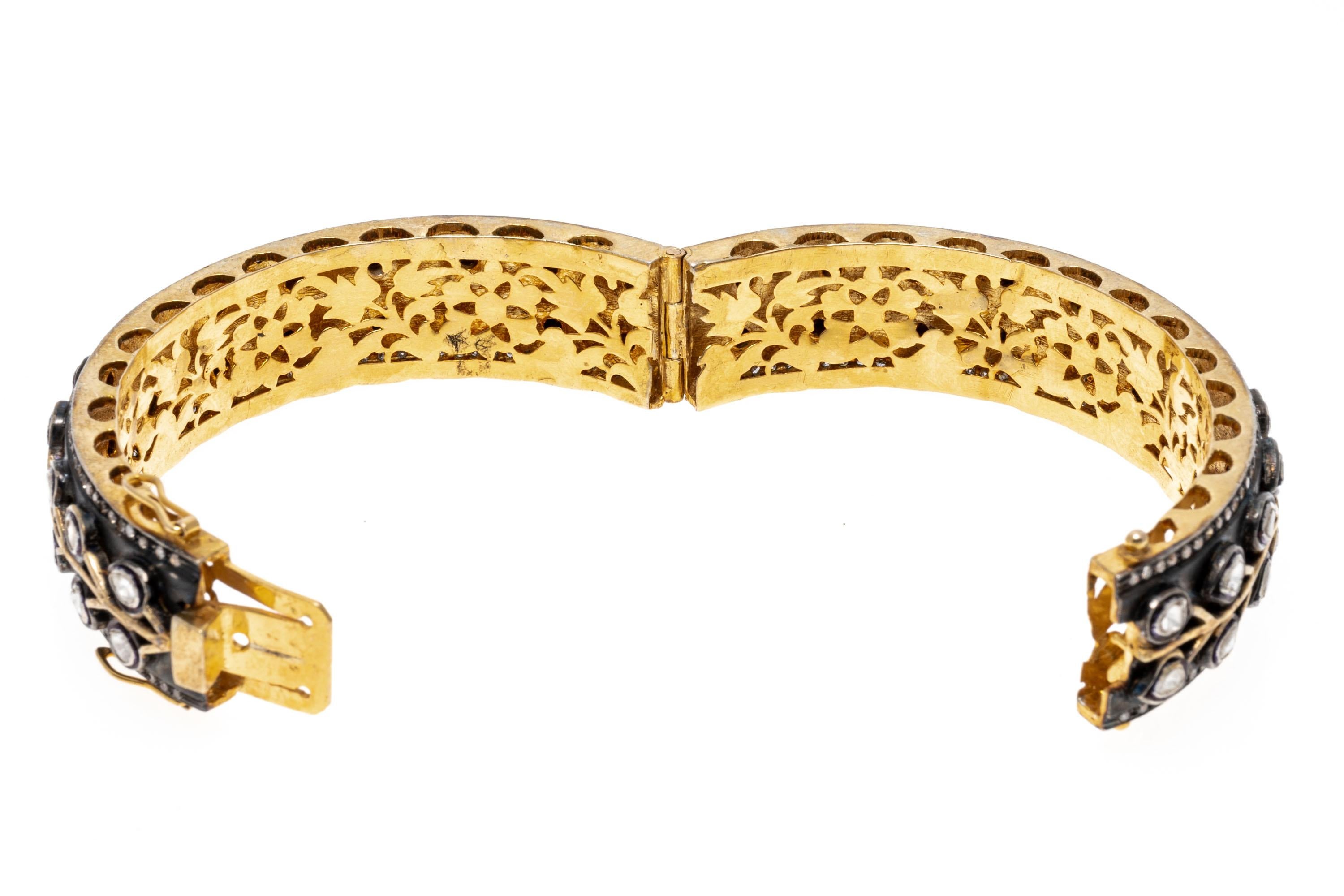 Bracelet jonc à charnière large en argent sterling et vermeil avec mastic et diamants ronds en vente 1