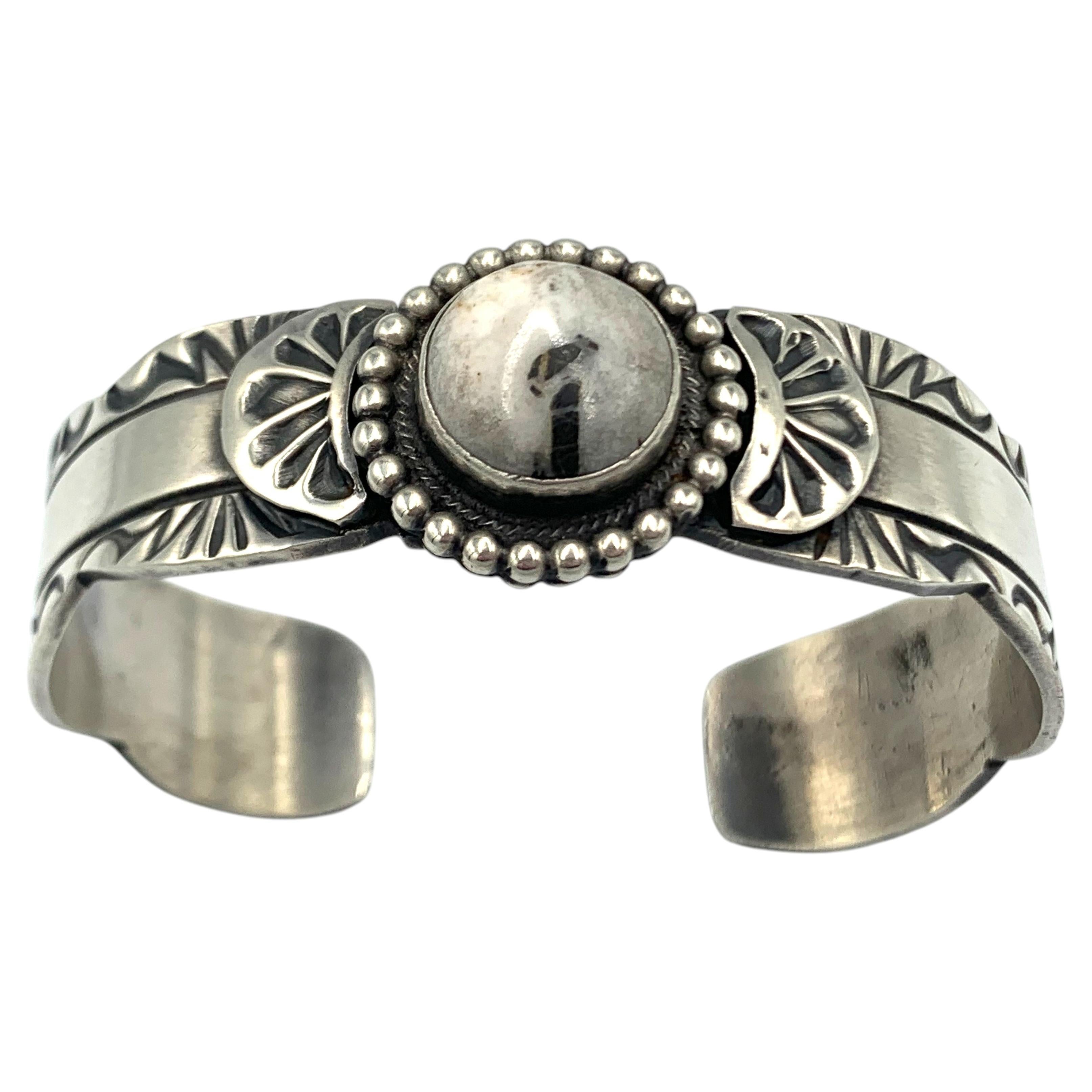 Bracciale in argento e bufalo bianco di Boyd's (Navajo) in vendita
