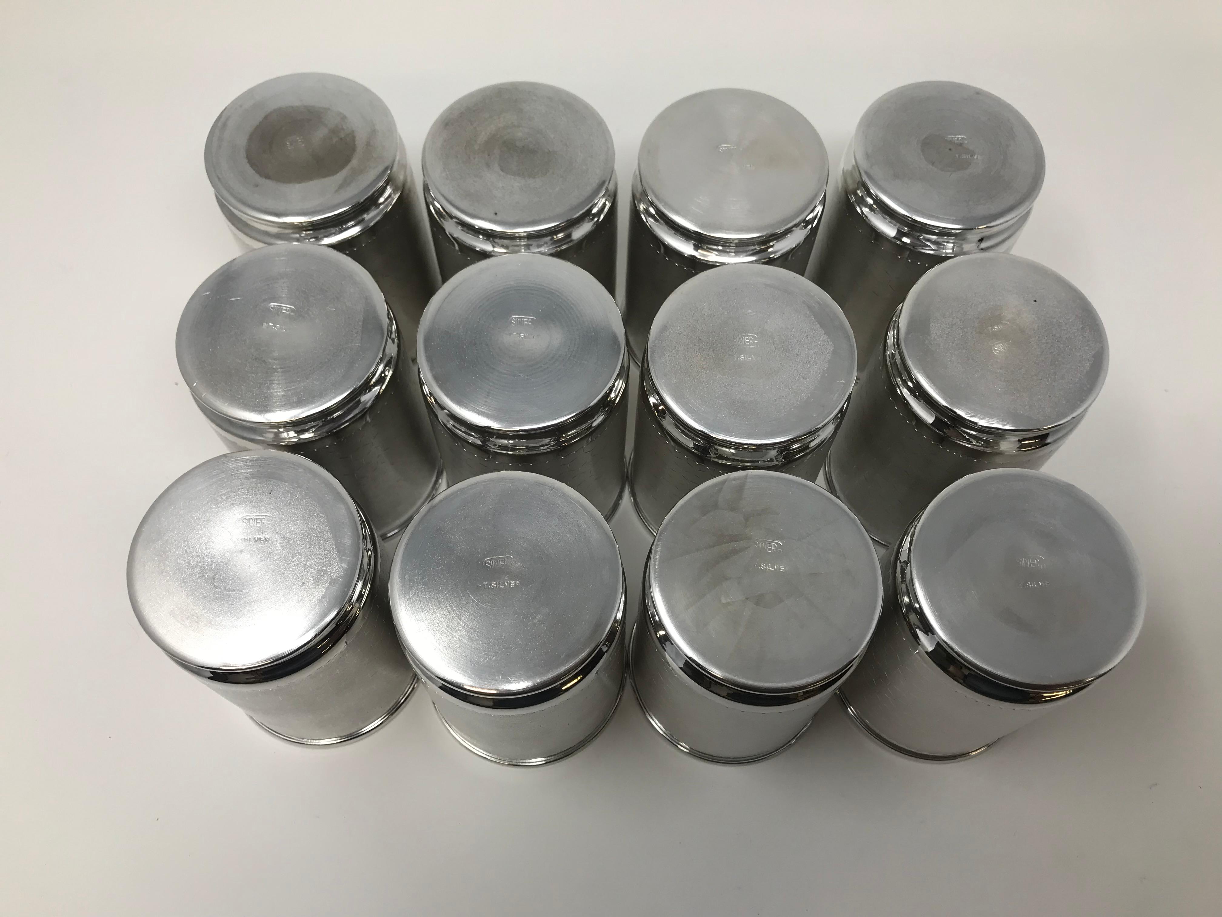 Anglo-indiano Set di 12 tazze regalo per l'anniversario in argento sterling in vendita