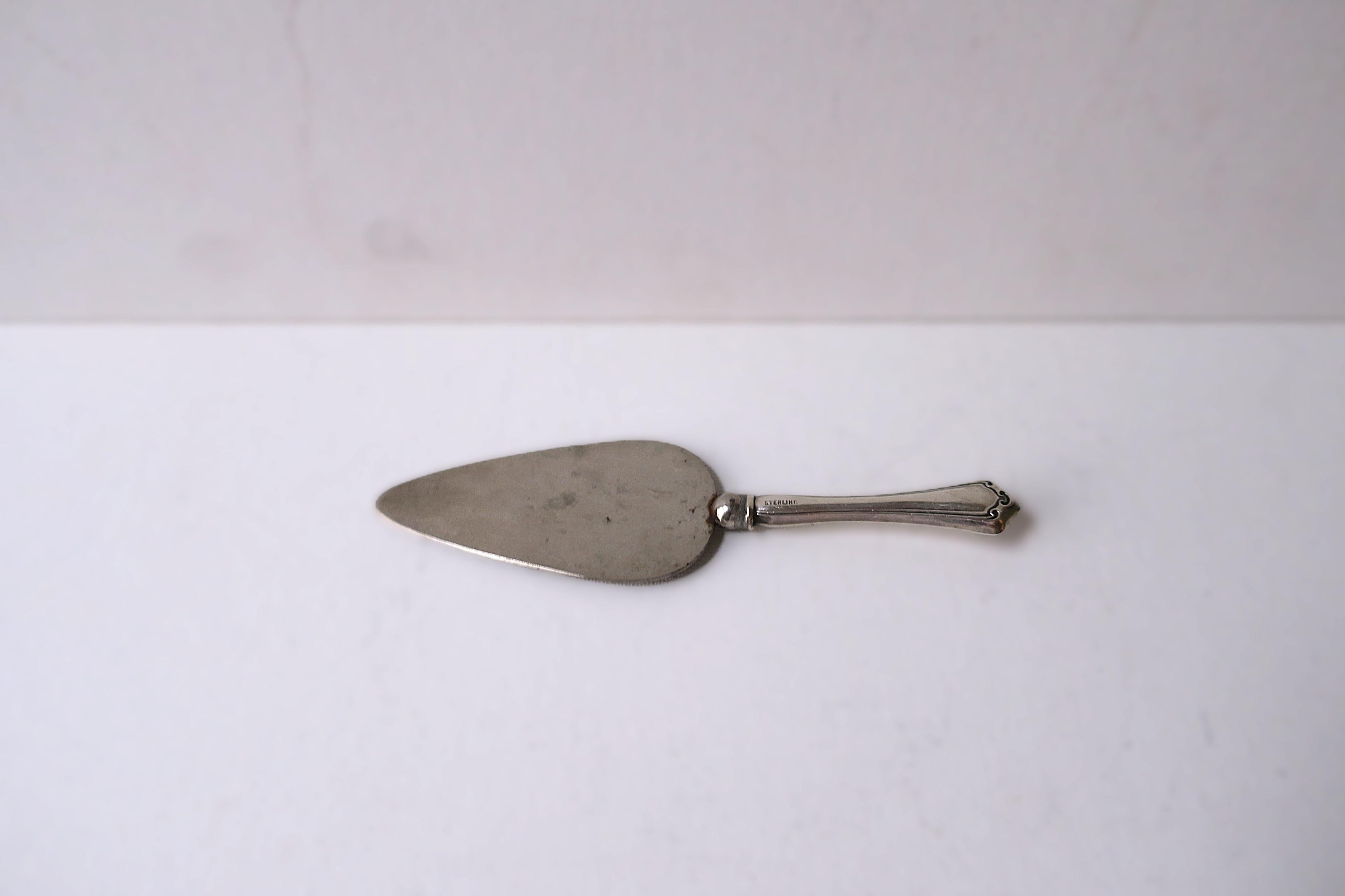 20th Century Sterling Silver Appetizer Spreader Server For Sale