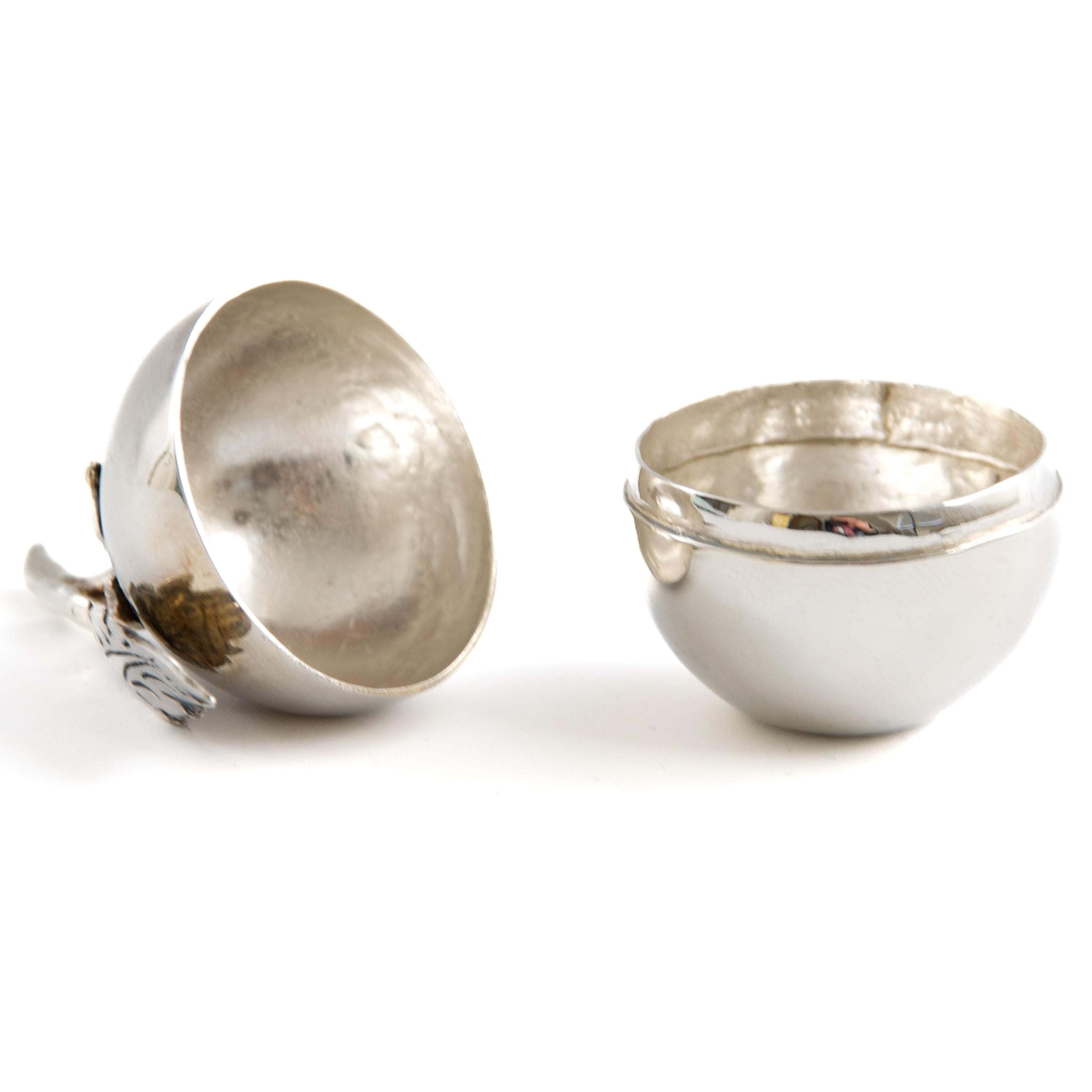 da uomo o donna Sterling Silver Apple-Shaped Trinket Box with Sculpted Leaf and Stem in vendita