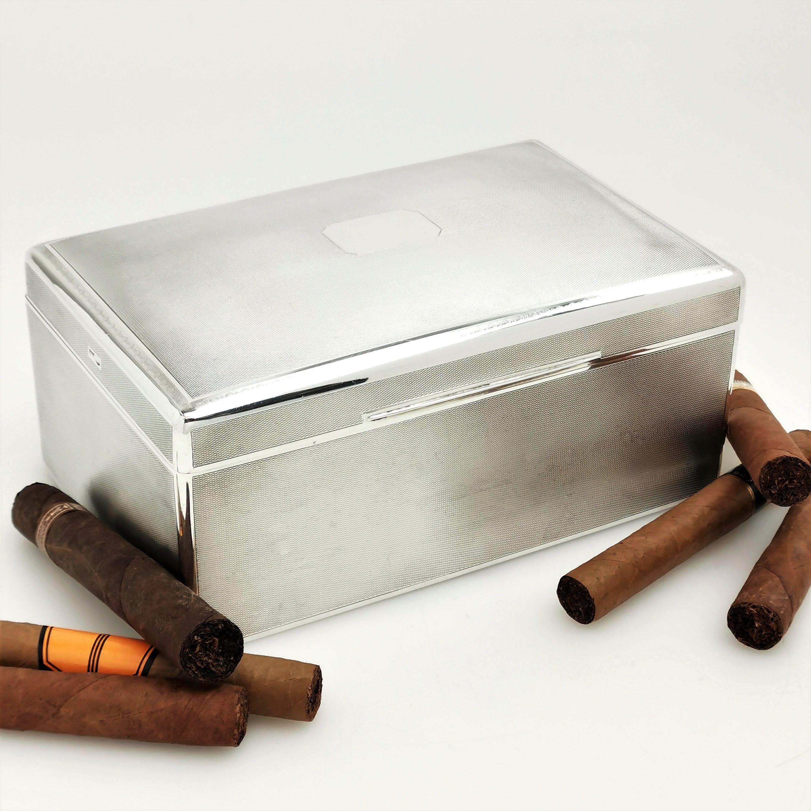 English Sterling Silver Art Deco Cigar Box or Cigarette Box, circa 1935 Sheffield
