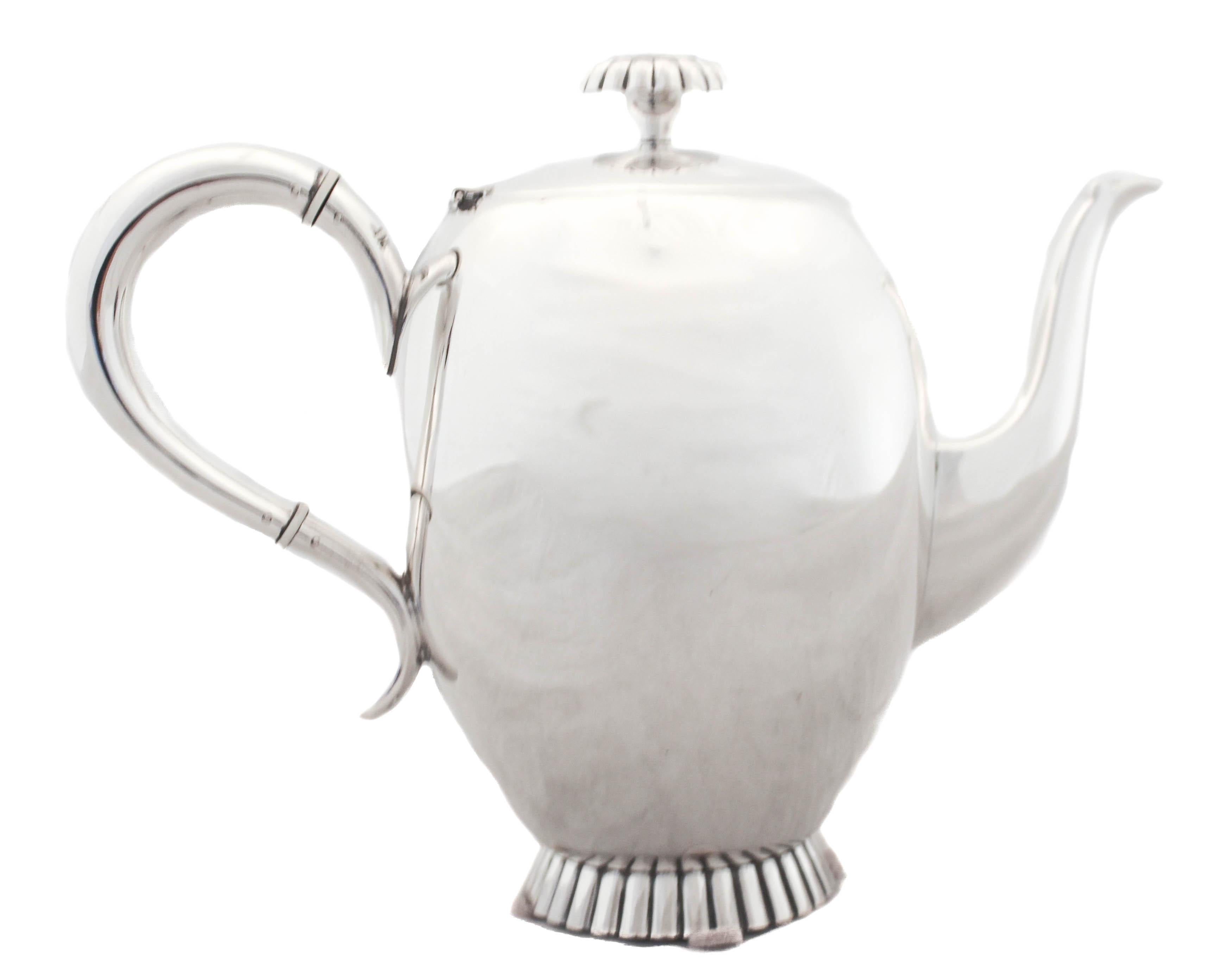 We are just gaga over this sterling silver Art Deco tea set!! It has an understated elegance that is so chic. Bauhaus design is often abstract, angular and/or geometric, with little ornamentation. 
From the beginning, it was clear that Bauhaus