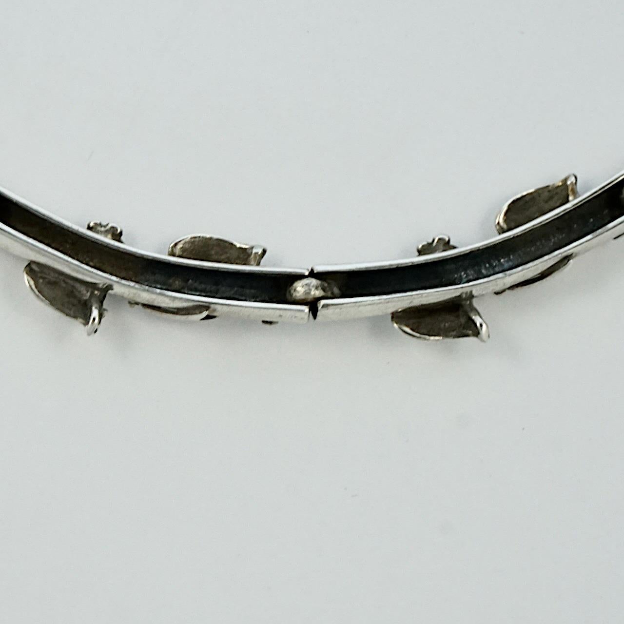 Sterling Silver Art Nouveau Style Collar Necklace and Earrings Set circa 1990s For Sale 8