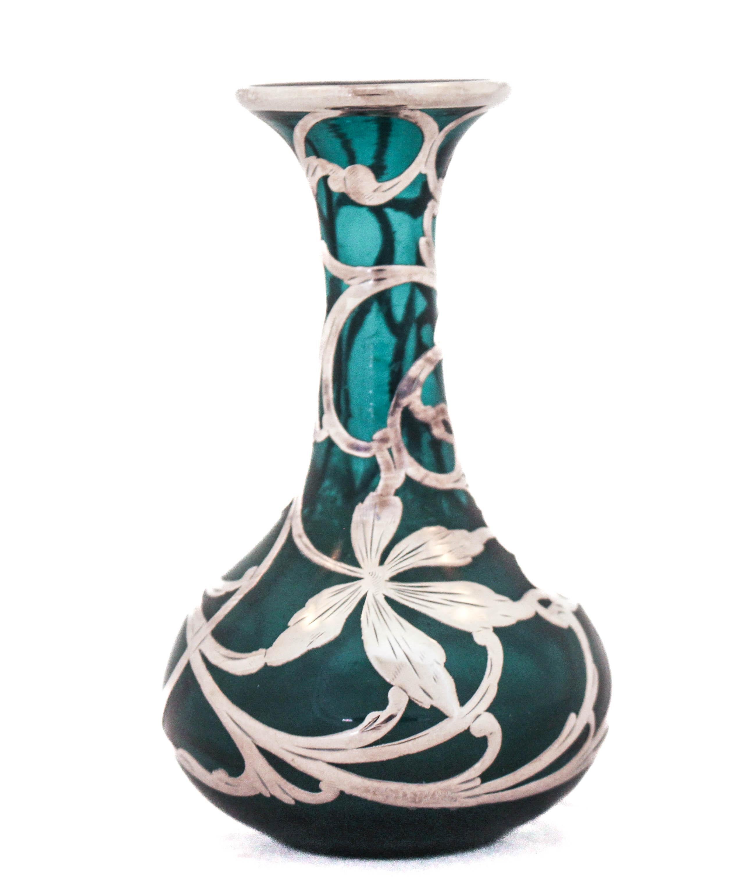 Sterling Silver Art Nouveau Vase In Excellent Condition For Sale In Brooklyn, NY