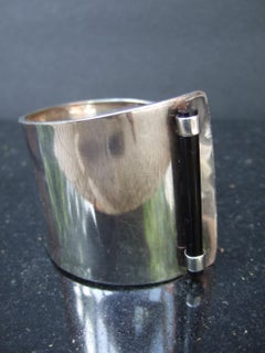 Bracciale artigianale in argento massiccio, fatto a mano e largo, anni '80 circa