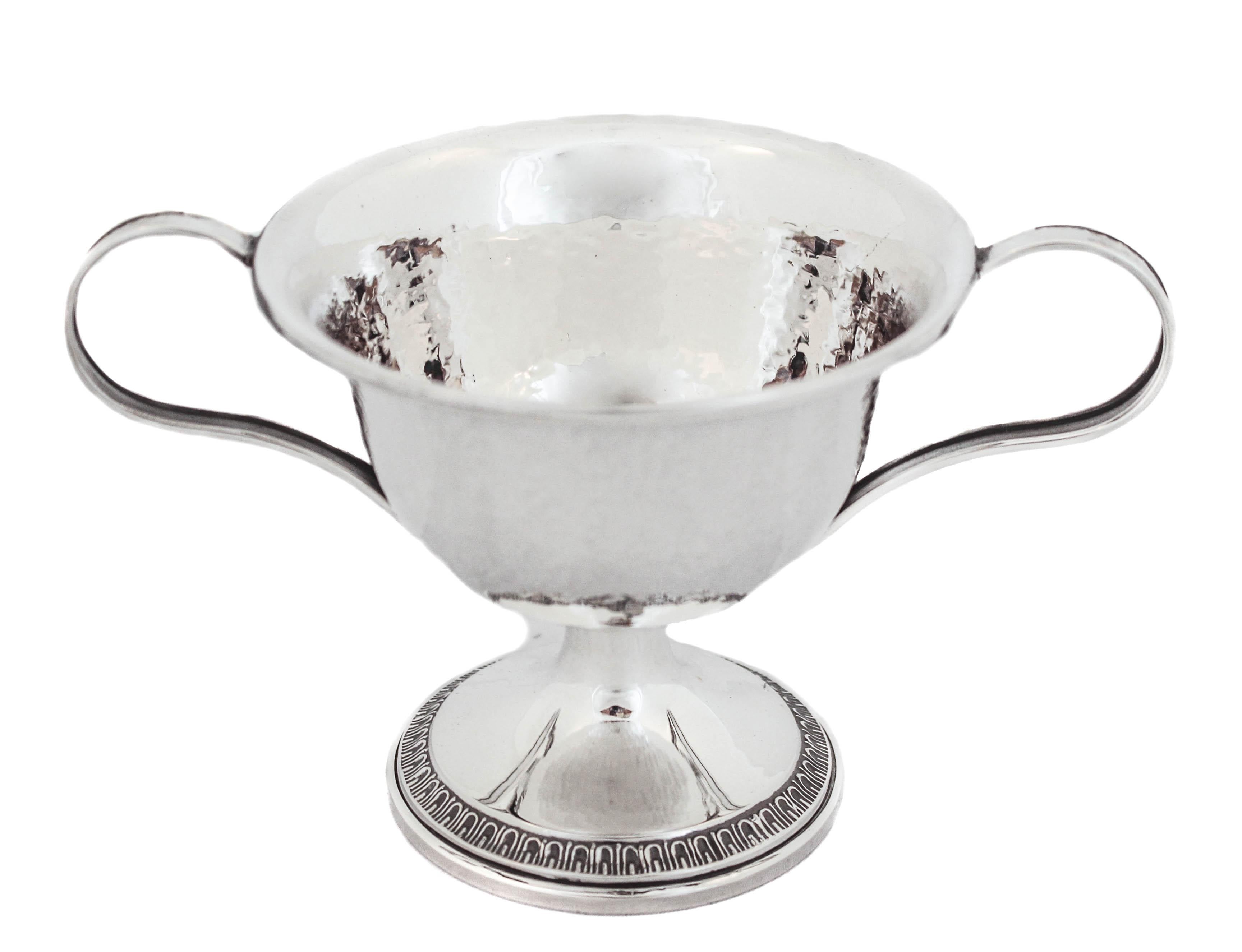 Sterling Silver Arts and Crafts Cream & Sugar In Excellent Condition For Sale In Brooklyn, NY