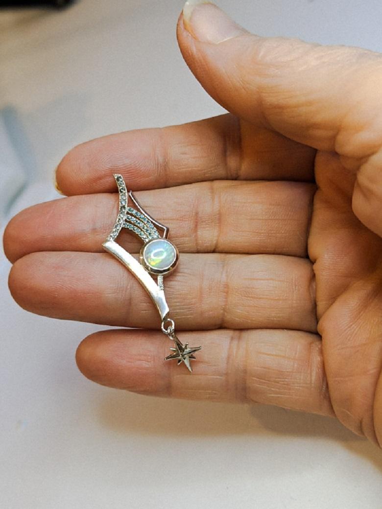 Boucles d'oreilles en argent sterling, opale australienne et diamant en forme d'étoile Neuf - En vente à Carlisle, MA