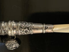 Babyrattle Whistle Perlmuttgriff aus Sterlingsilber Birmingham um 1894