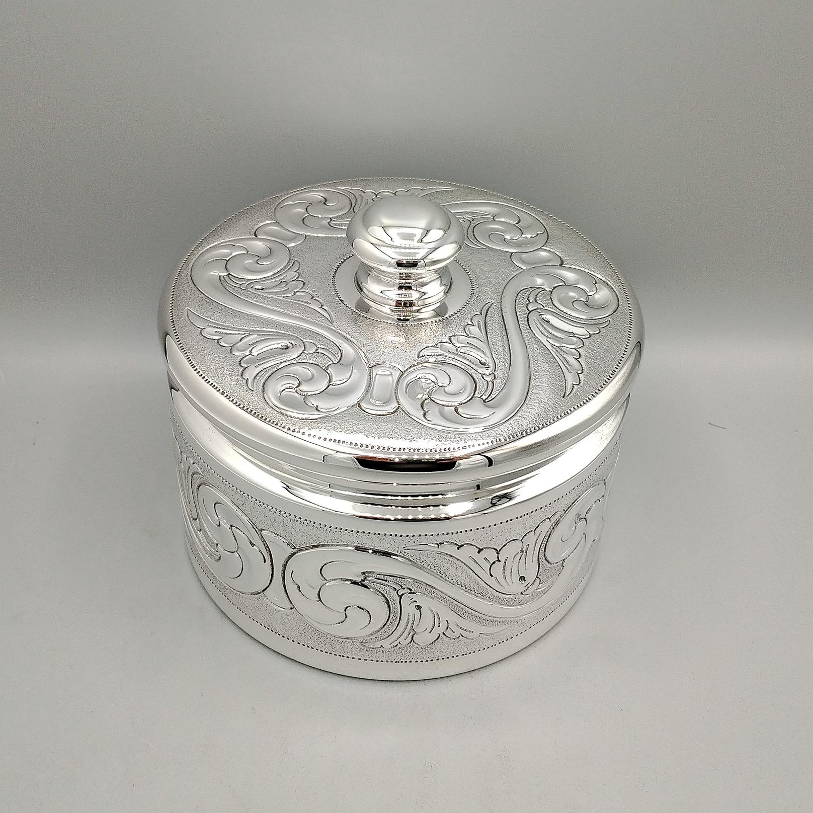 Hammered Sterling Silver Baroque style biscuit box For Sale