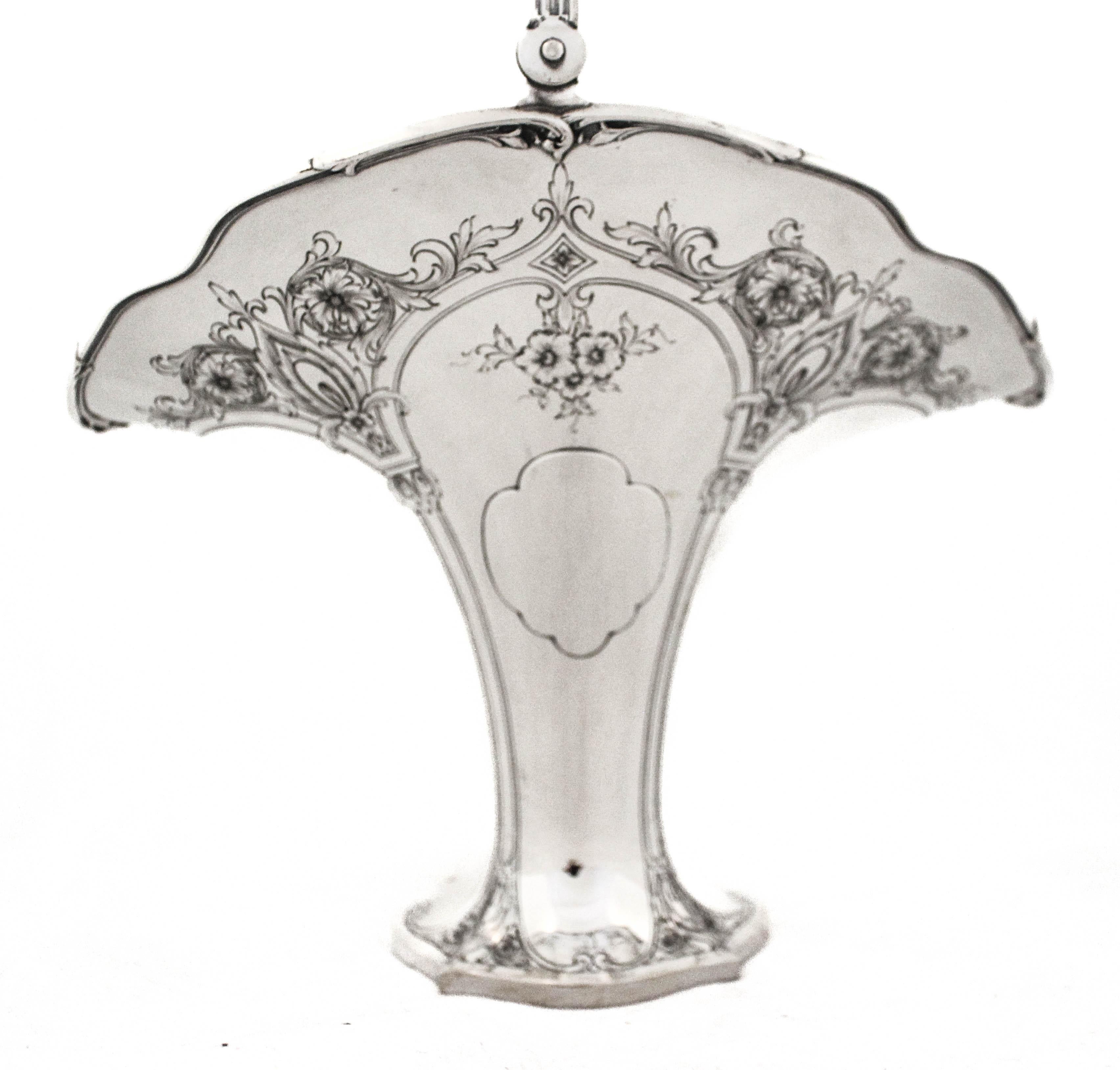 Panier / Vase en argent sterling en vente 1