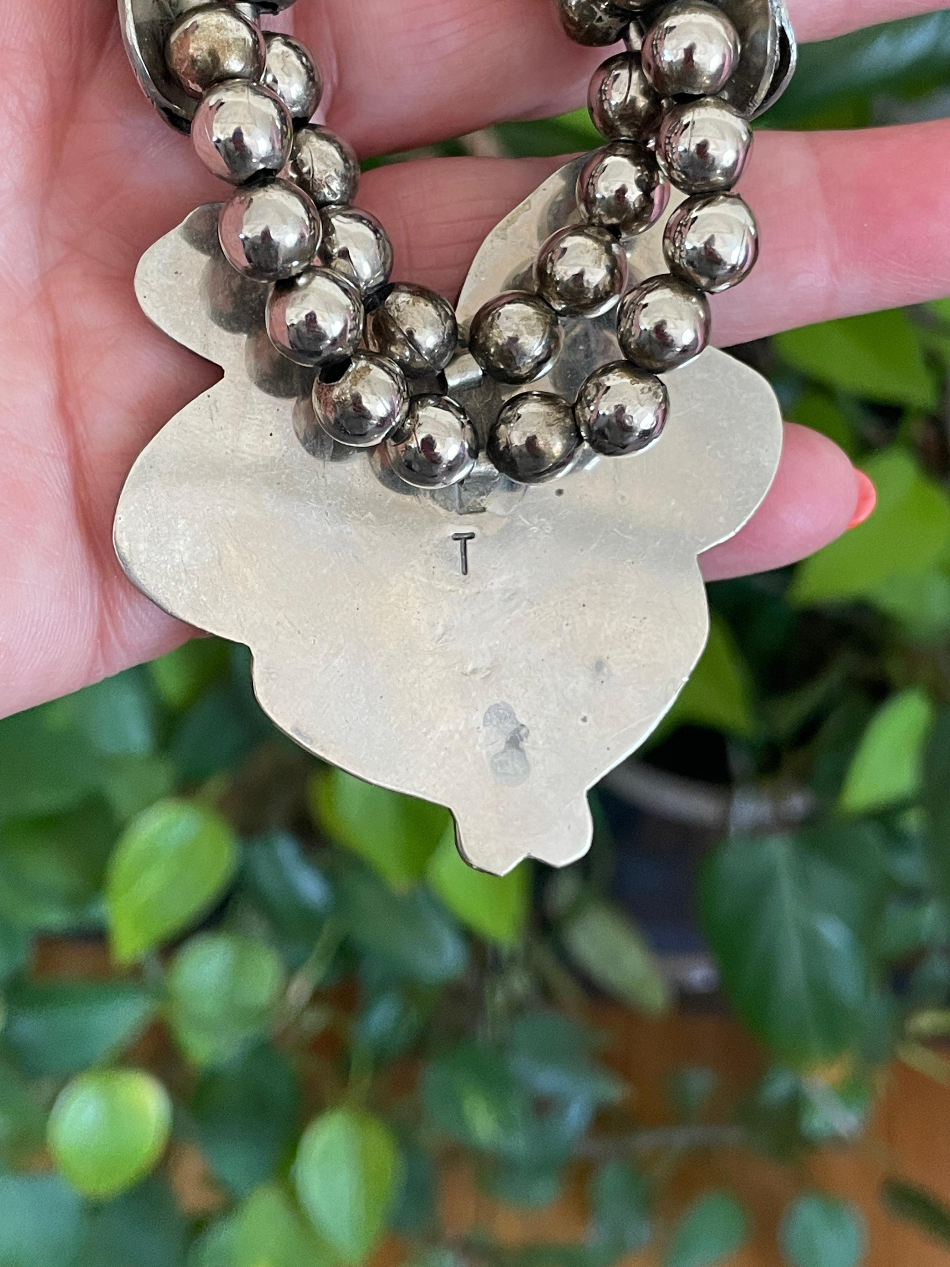 Collana in argento Sterling con artiglio d'orso e turchese Navajo Shadow box in vendita 3