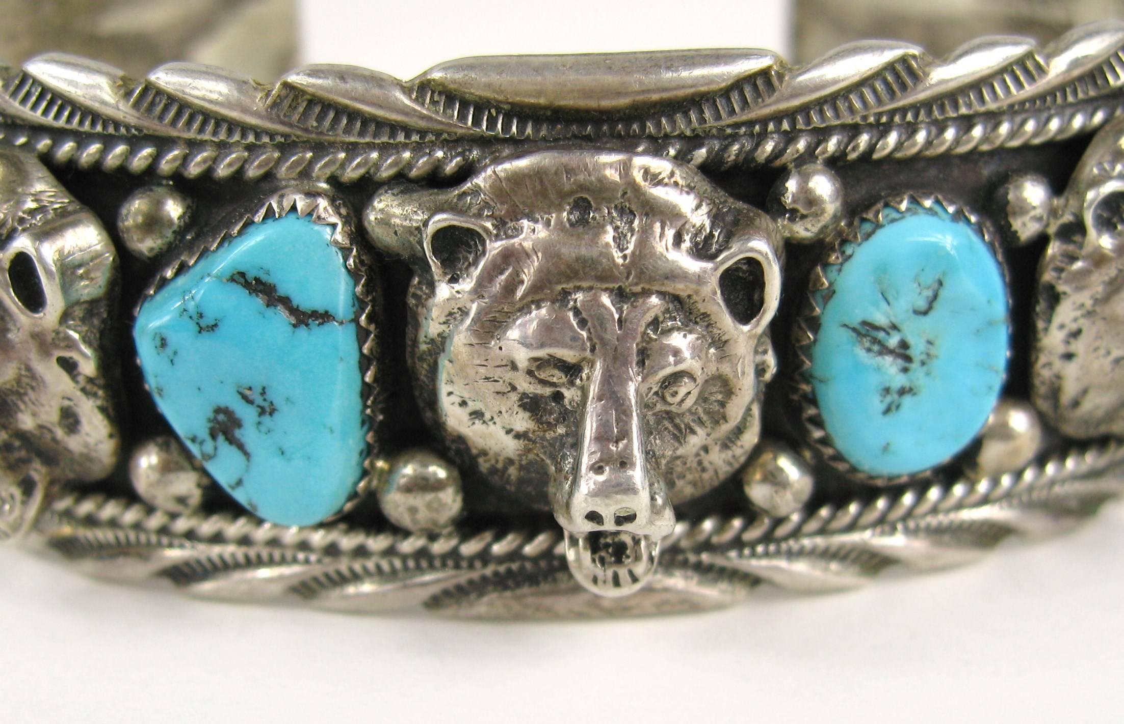 Bracelet manchette en argent sterling avec tête d'ours et turquoise Sleeping Beauty Navajo Bon état - En vente à Wallkill, NY