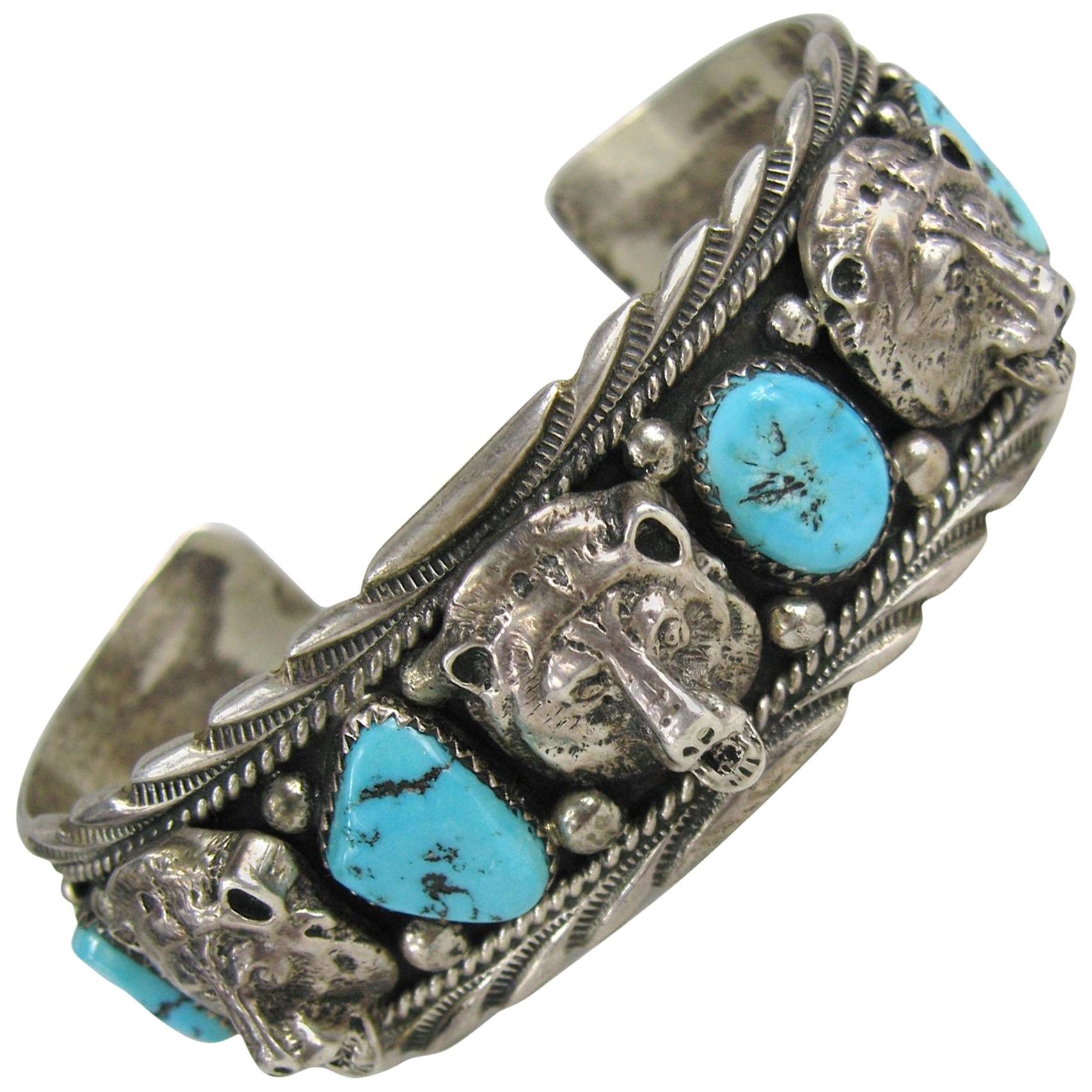 Bracelet manchette en argent sterling avec tête d'ours et turquoise Sleeping Beauty Navajo en vente