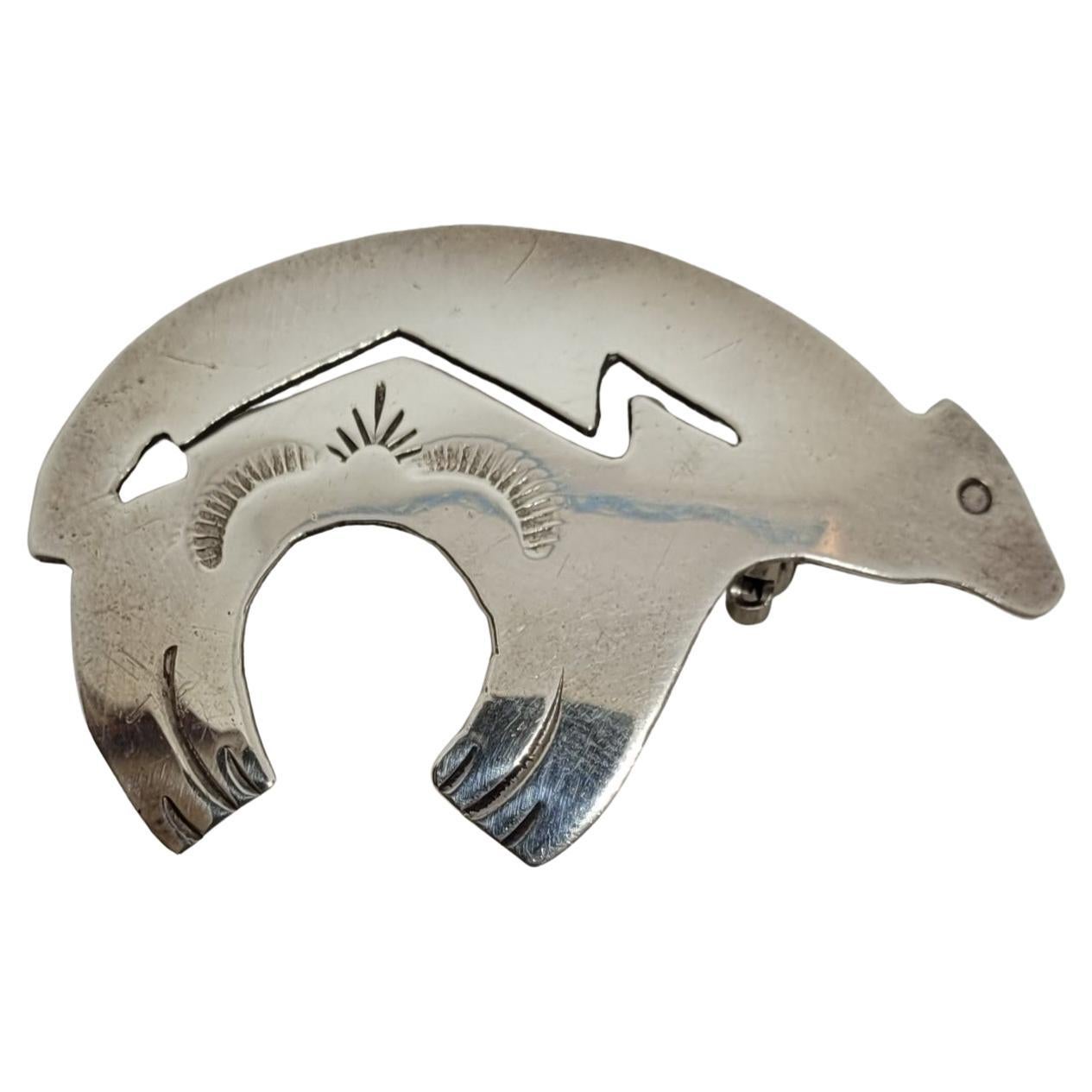 Sterling Silver Bear Pin, Harrison Bitsue, Native American, Arrow, Navajo, 5.1gr For Sale