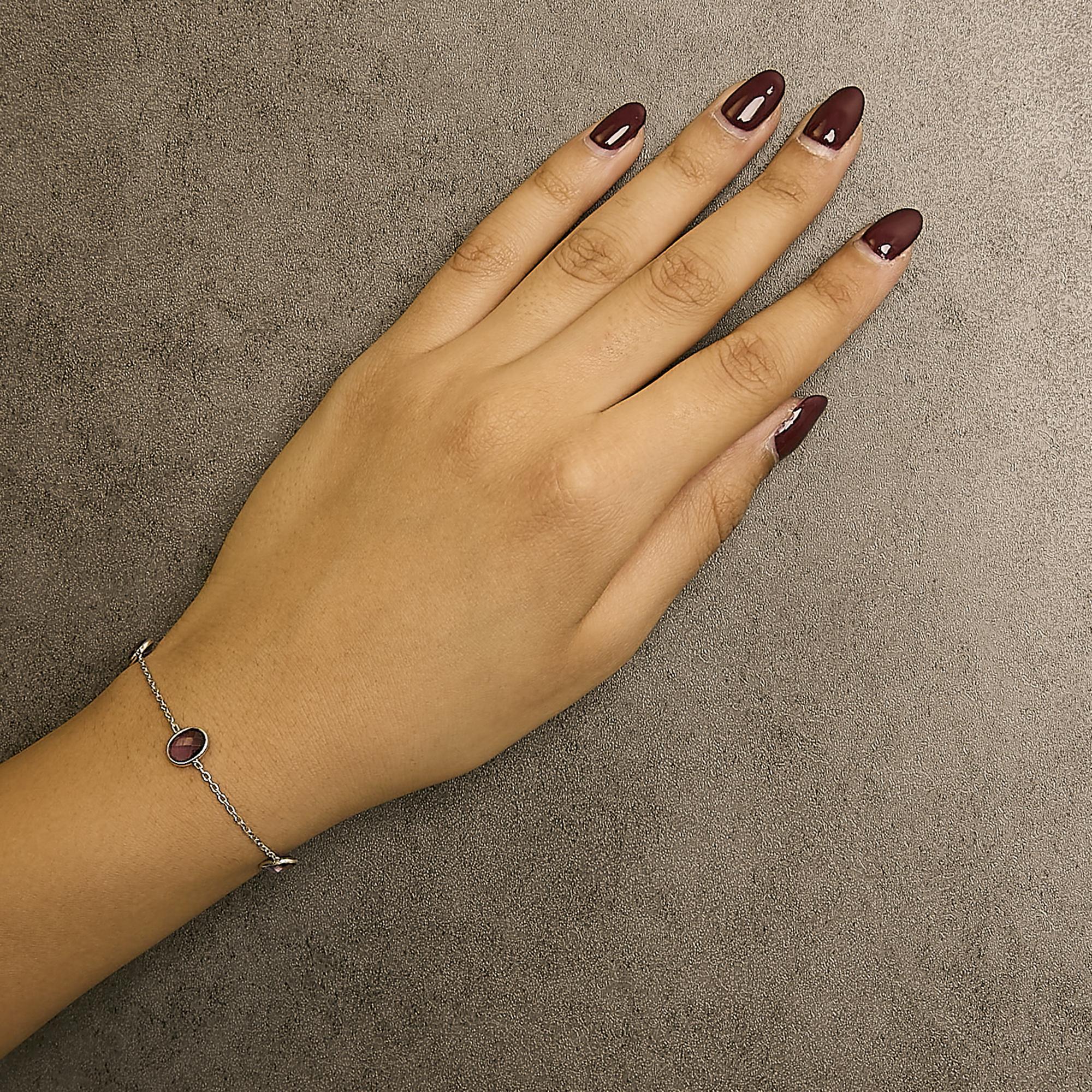 Taille ovale Bracelet bolo réglable en argent sterling serti d'améthystes violettes à 5 stations en vente