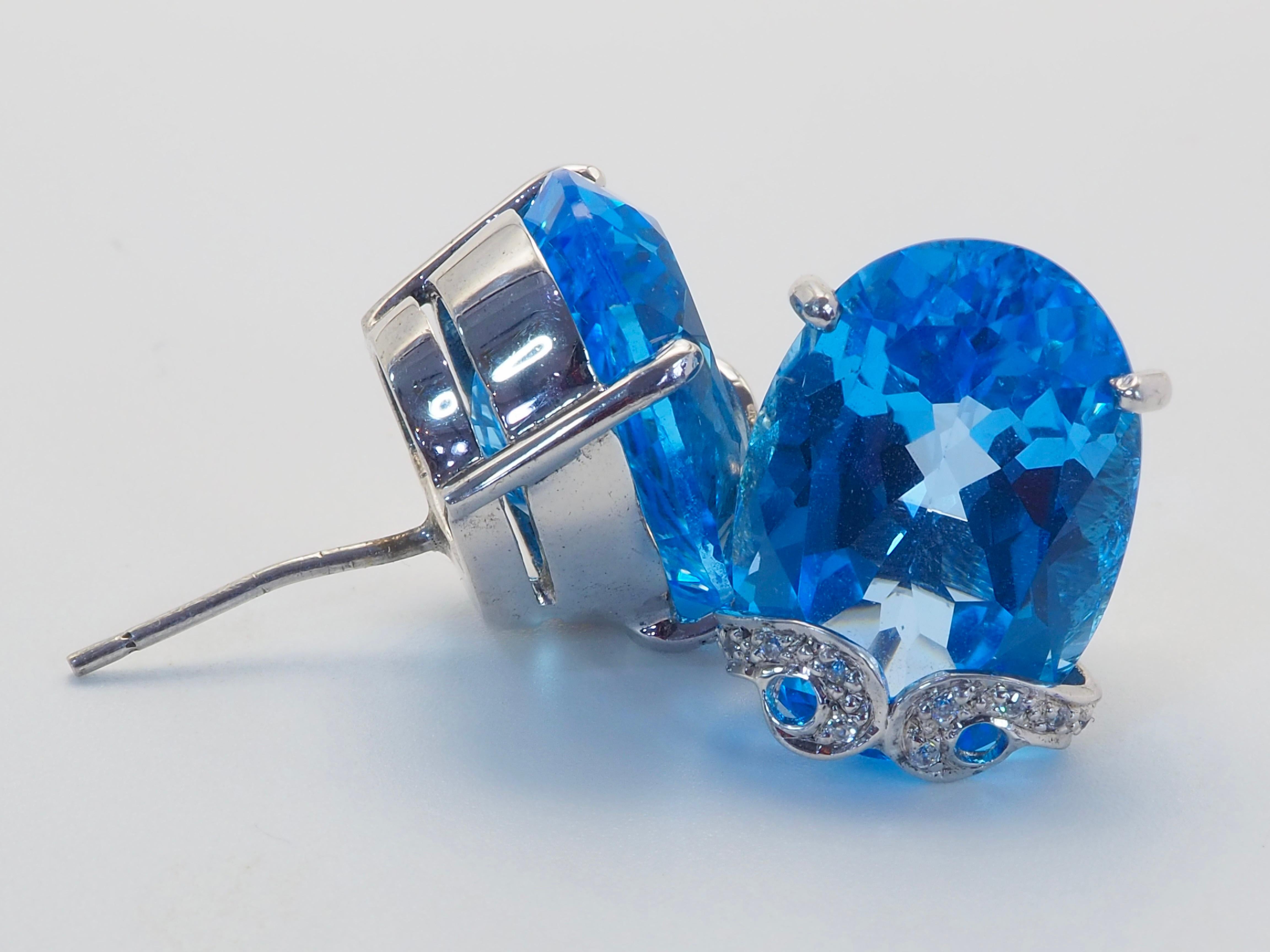Taglio ovale Orecchini con perno in argento Sterling Big 32,02ct Oval Blue Topaz & White Quartz in vendita