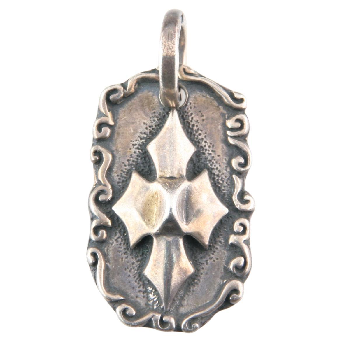 Medaglietta in argento sterling Billing Wall Wave con croce "C", DT608 in vendita