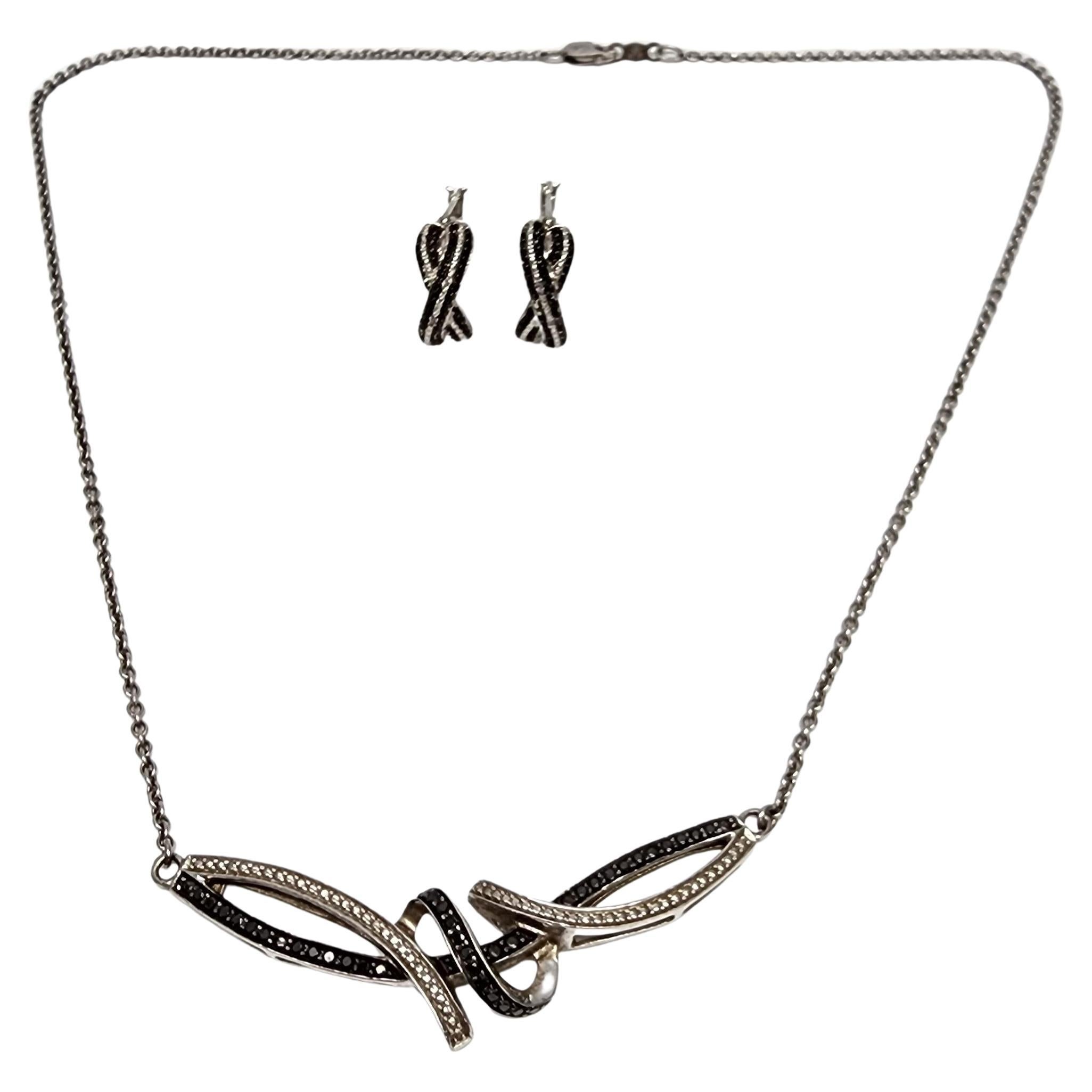 Set aus Halskette und Ohrringen aus Sterlingsilber mit schwarzen und weißen Diamanten, #16600