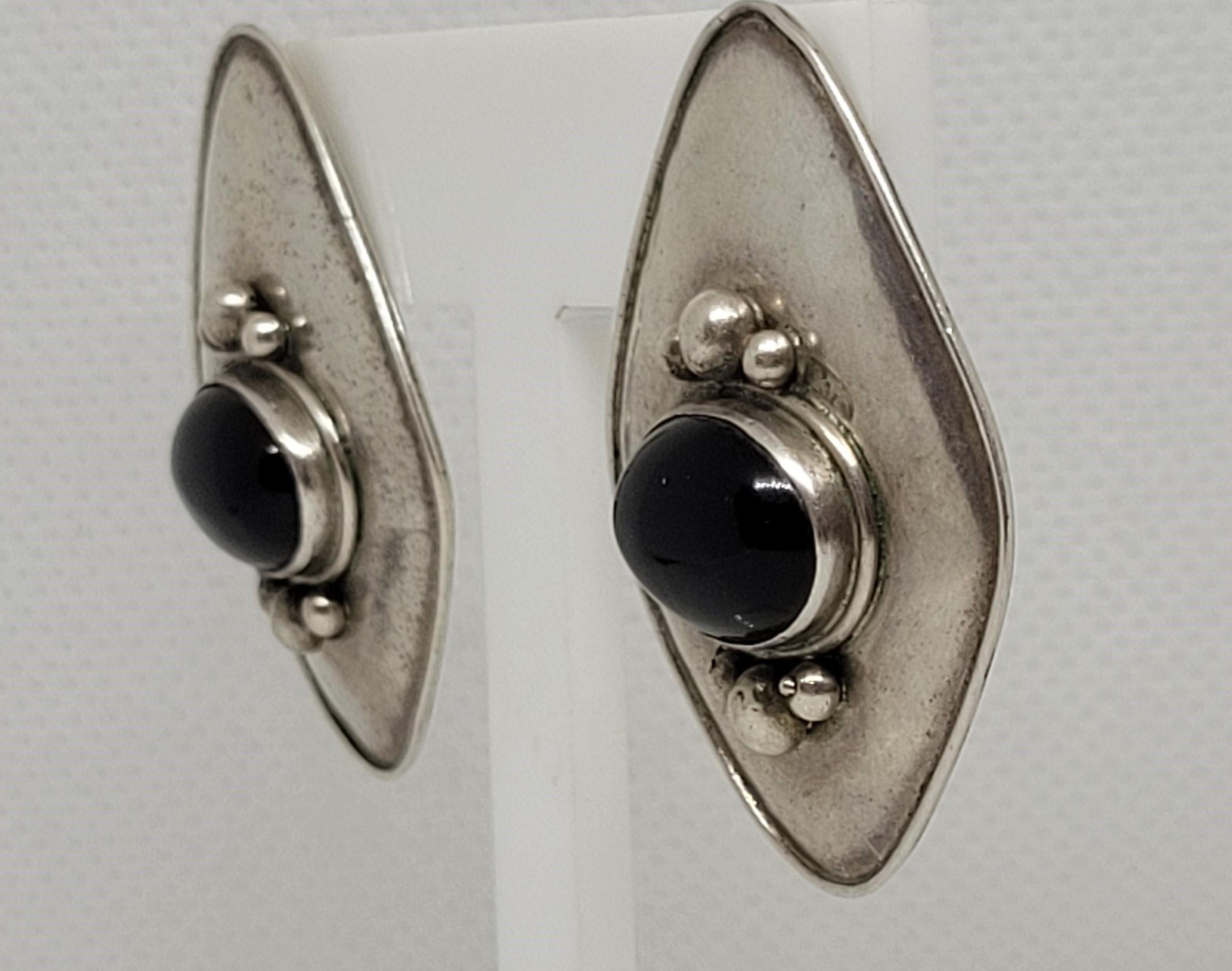 Oval Cut Sterling Silver Black Onyx Earrings, 39mm x 28mm, 10.5 gr, Designer, Friction For Sale