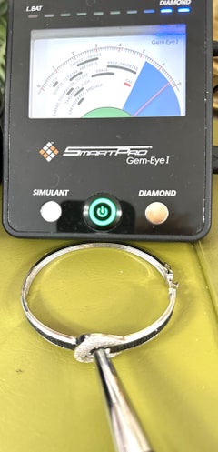 Bracciale con diamanti in pavé blu e bianco in argento sterling