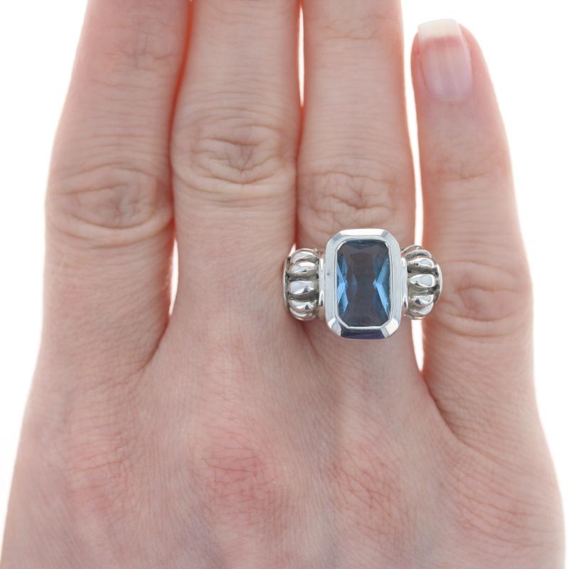 Sterling Silver Blue Glass Cocktail Solitaire Ring - 925 Radiant Cut In Excellent Condition For Sale In Greensboro, NC