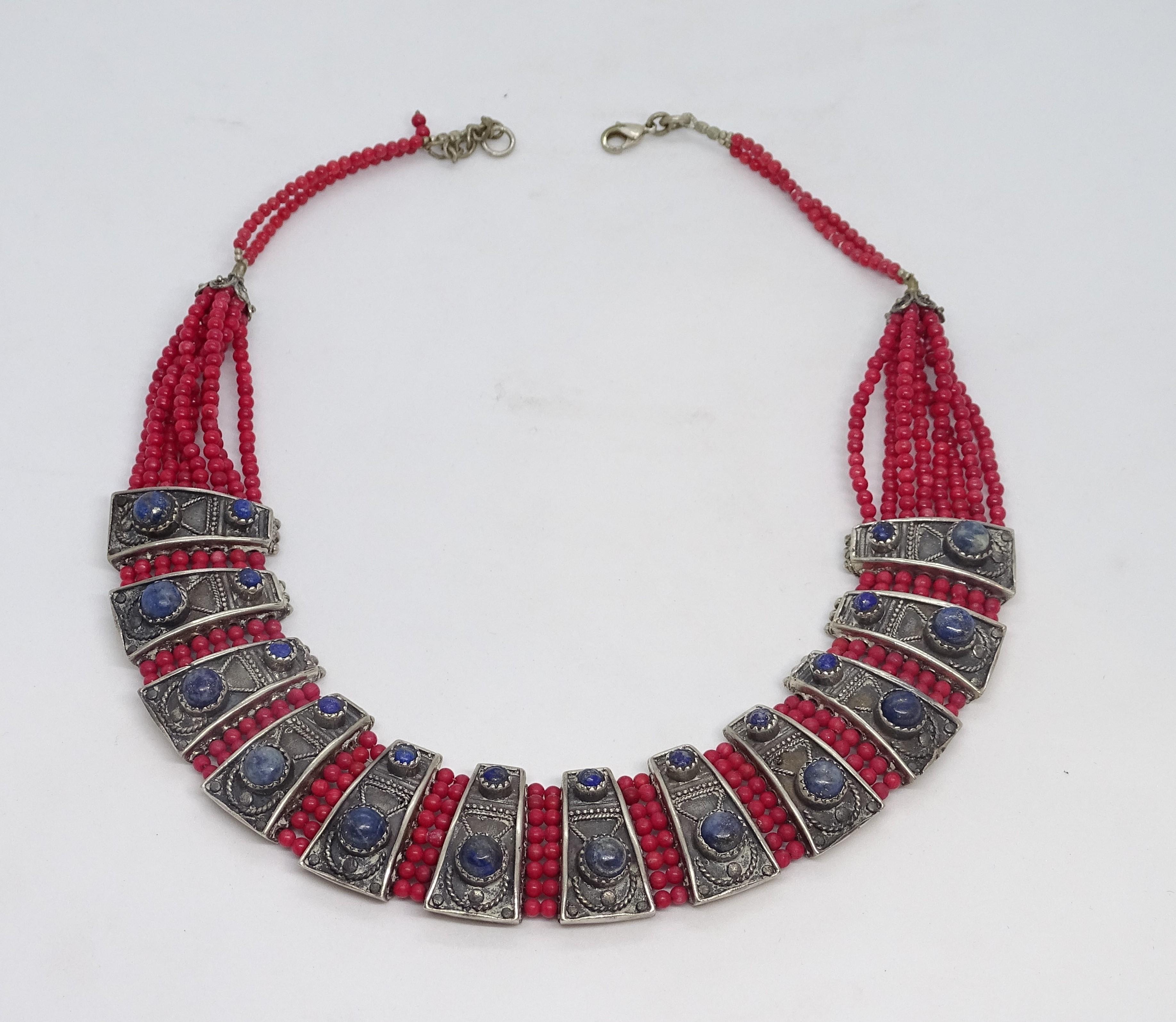 Sterling silver Blue Red Necklace, with Italian coral and lapis lazuli cabochons For Sale 5