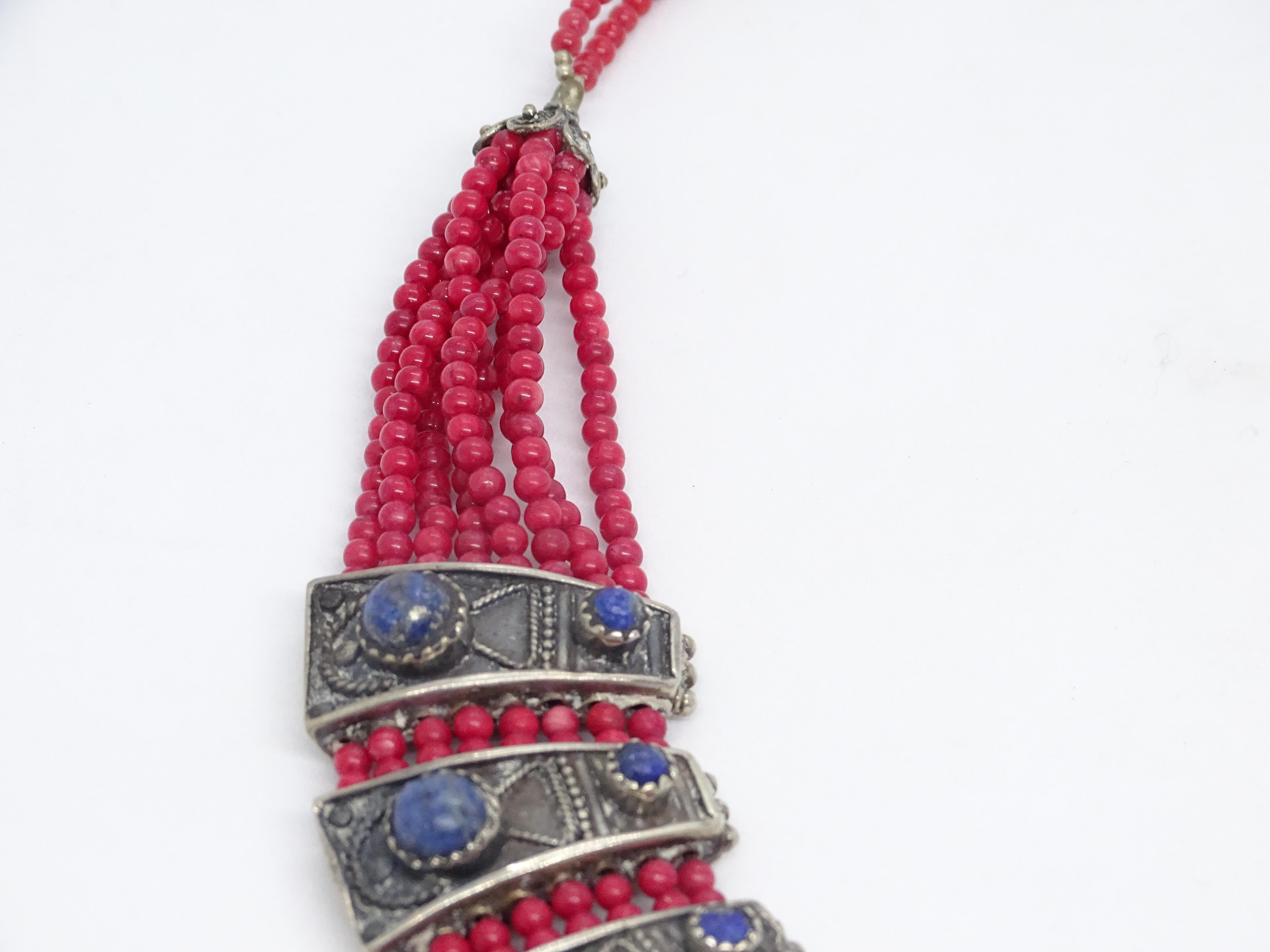 Sterling silver Blue Red Necklace, with Italian coral and lapis lazuli cabochons For Sale 2