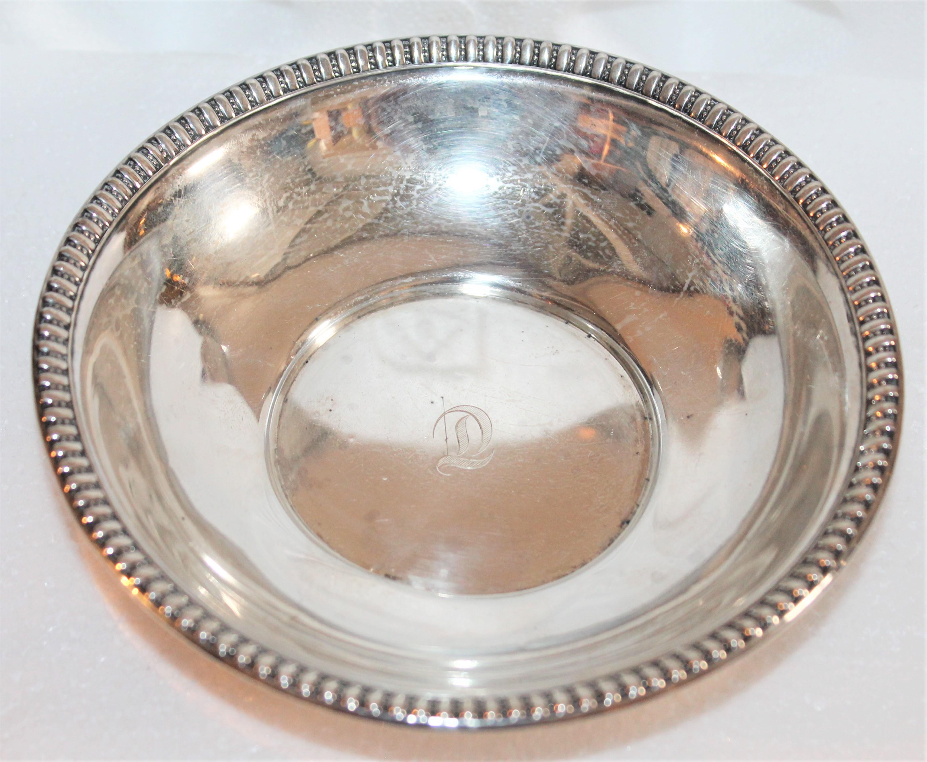 Bowls are stamped and measured below- : All in very good condition.
Wallace sterling bowl - sterling 156 - 6in diameter x1.5 depth
Towle sterling - 6 in diameter x 1.5 depth
Sterling silver A111 - 6.5 in diameter x 1.5 depth
Wallace sterling 110