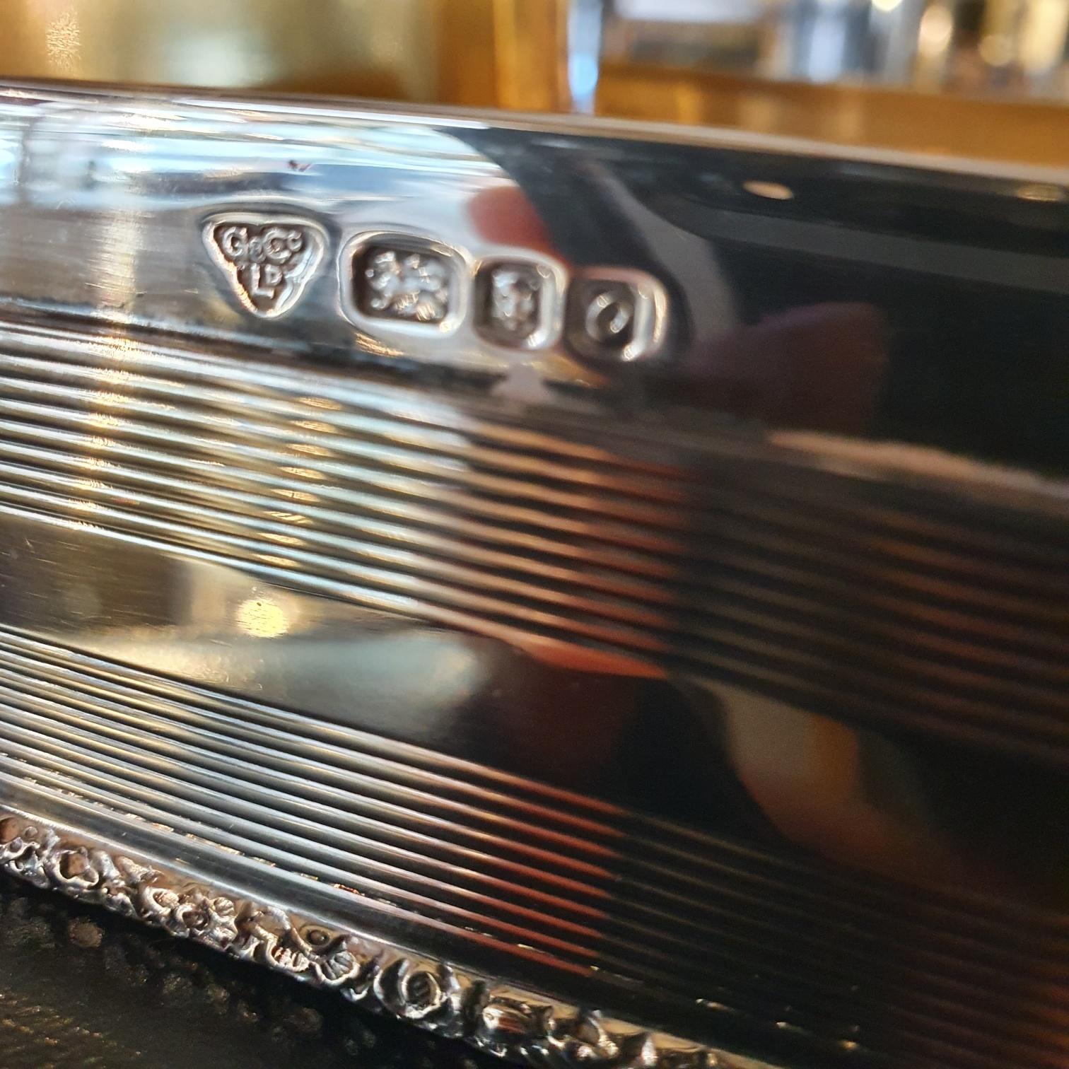 Sterling Silver Box by Garrard, Presented by HM Queen Elizabeth II In Good Condition In London, GB