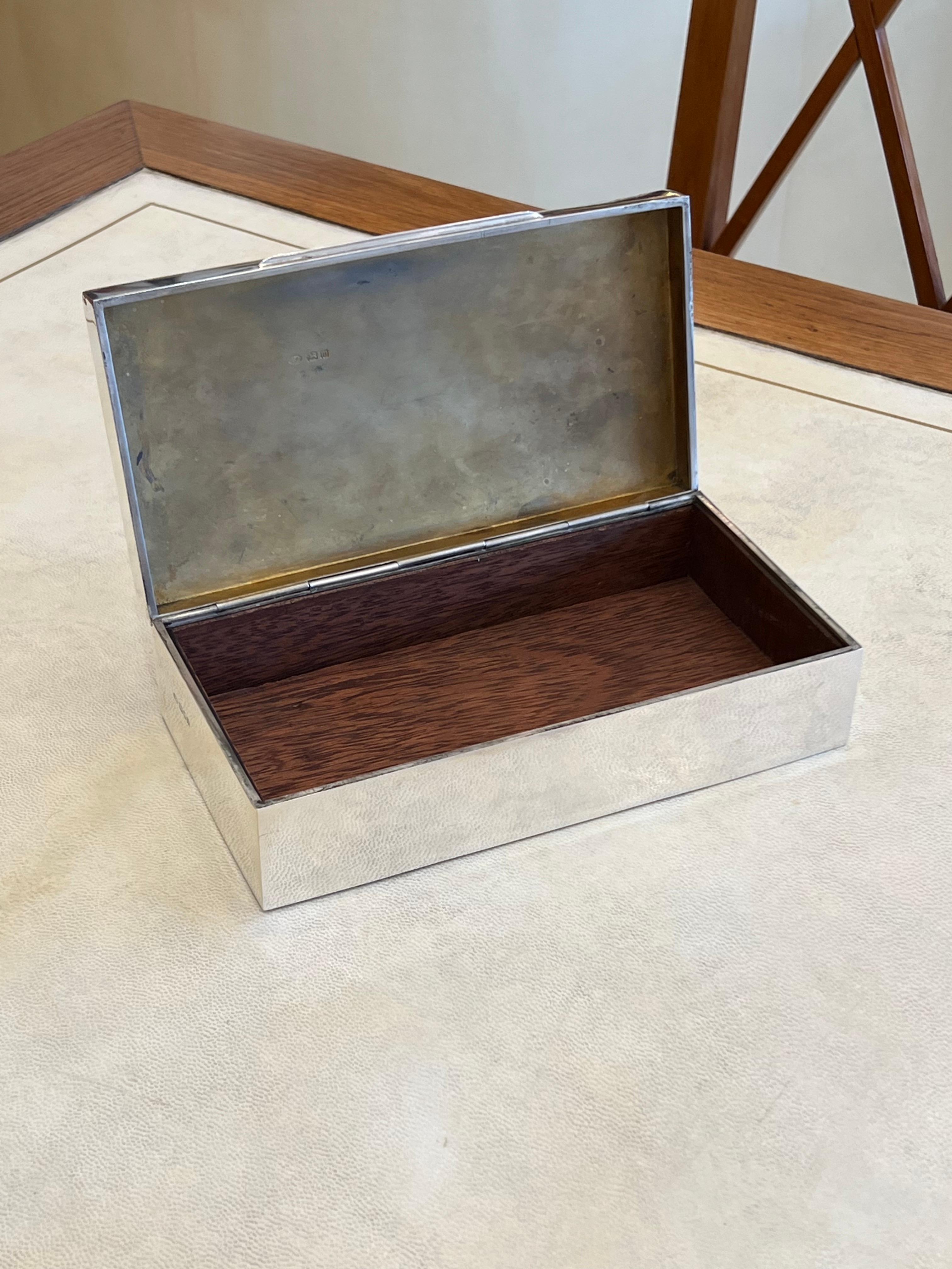 Art Deco Sterling Silver Box In Good Condition For Sale In Miami, FL