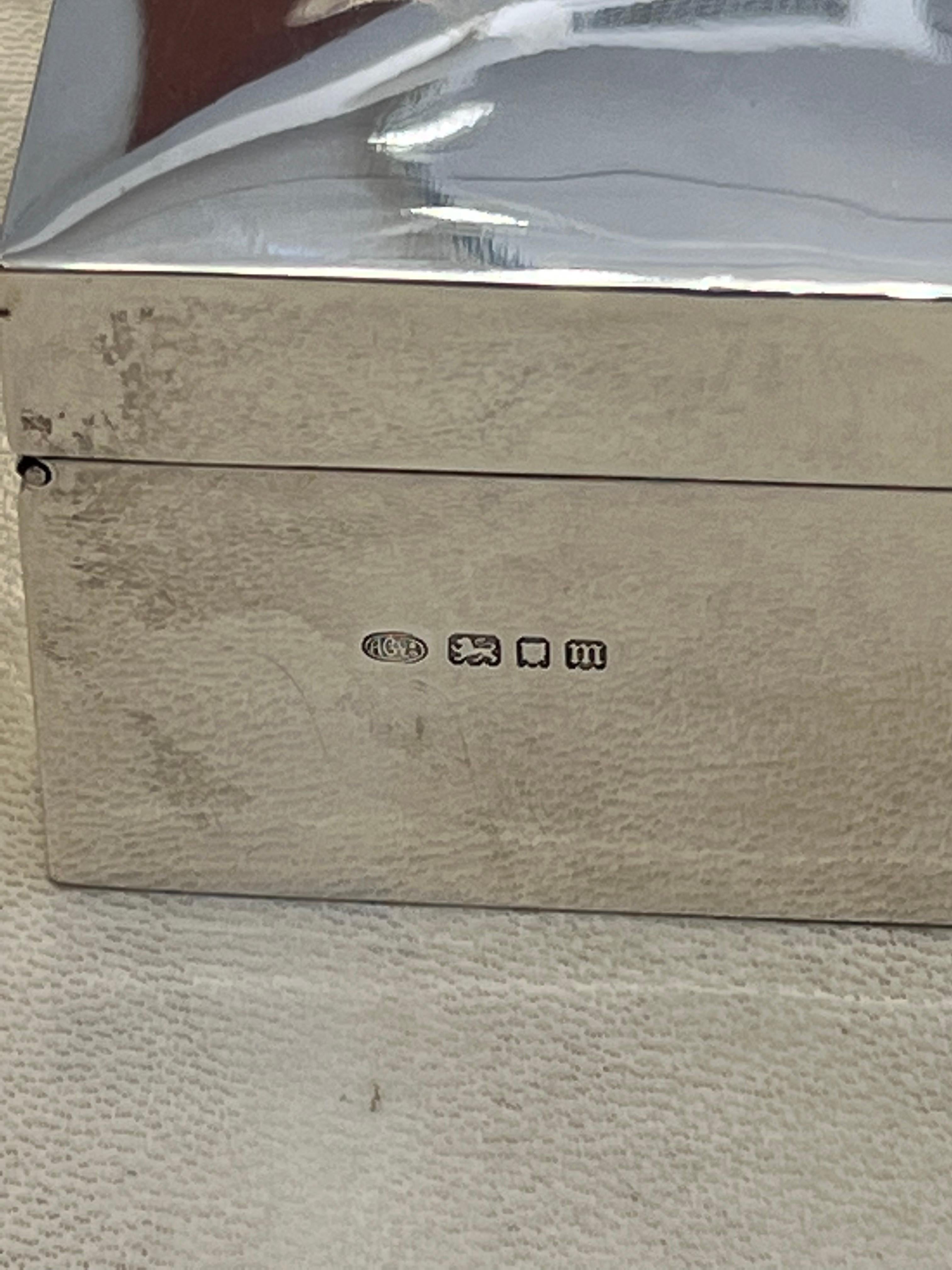 Art-Déco-Schachtel aus Sterlingsilber im Zustand „Gut“ im Angebot in Miami, FL
