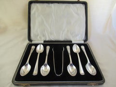 Sterling Silver  Box of 6  PRETTY TEASPOONS & TONGS  Hallmarked:- Sheffield 1924
